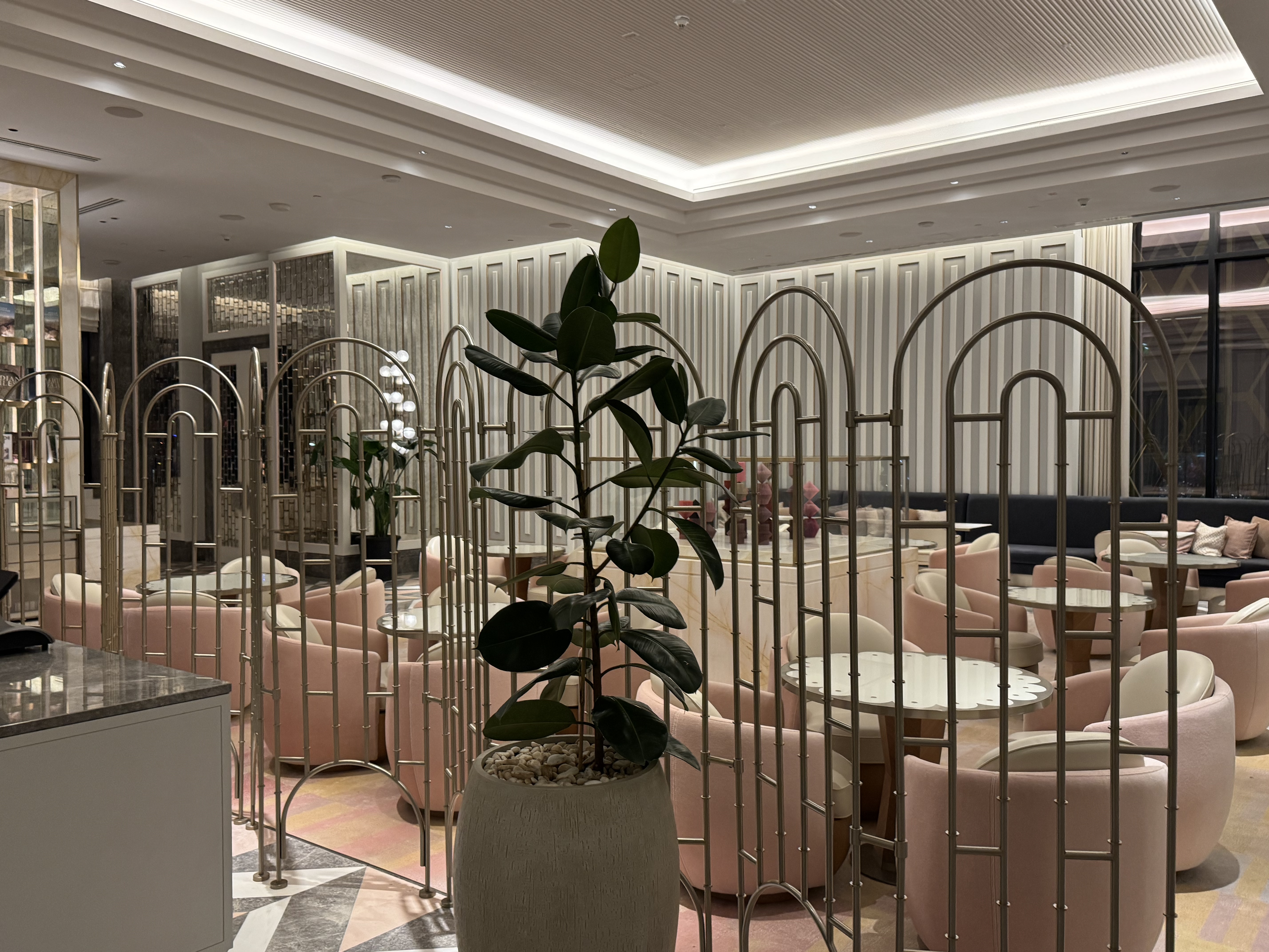 ¾ŦԼ䣬ϸǿ廪 ׷Waldorf Astoria Doha West Bay