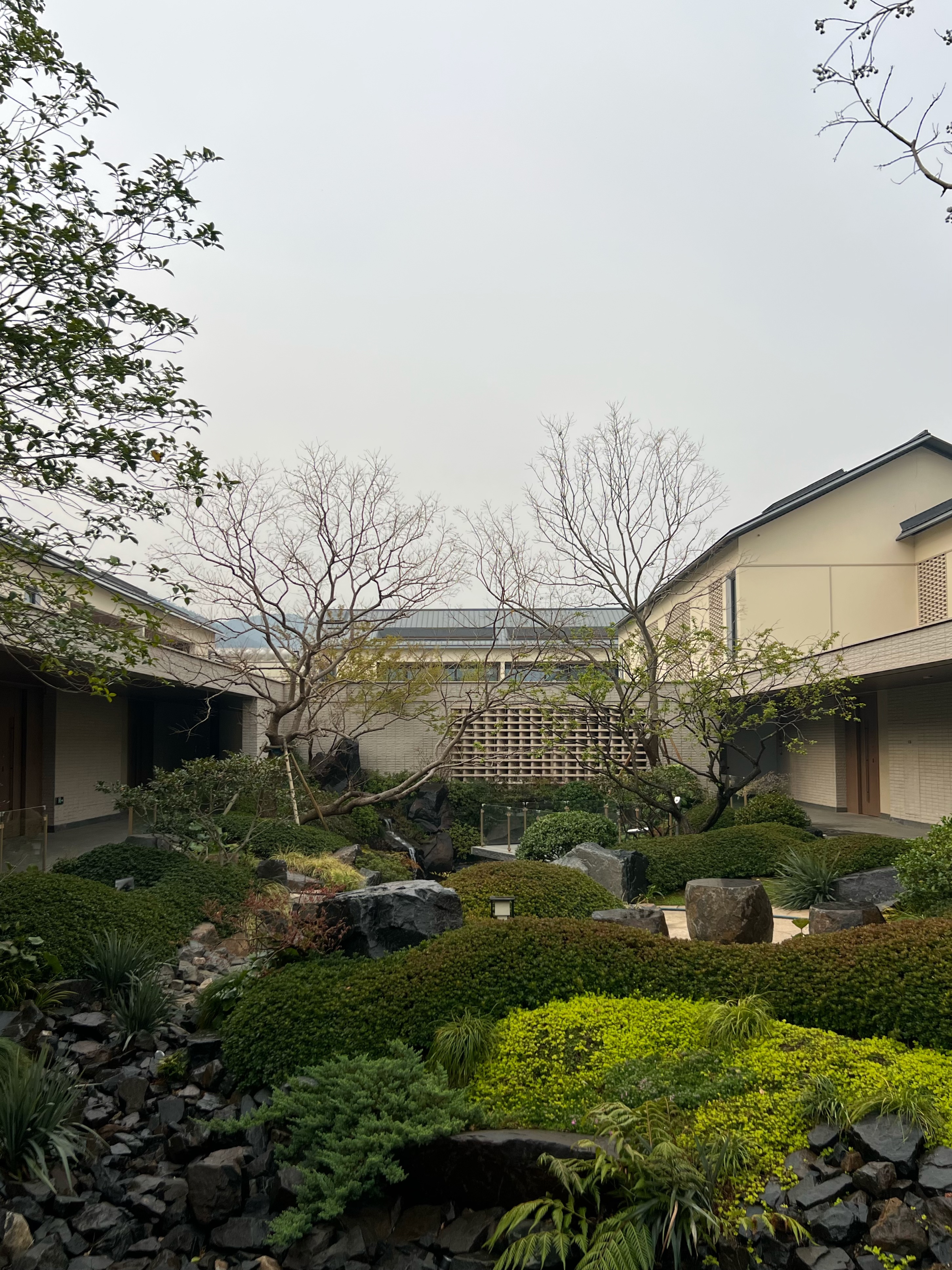 ֻΪϪɽãŴϪɽѡƵ Yada Xishan Hotel, UBC