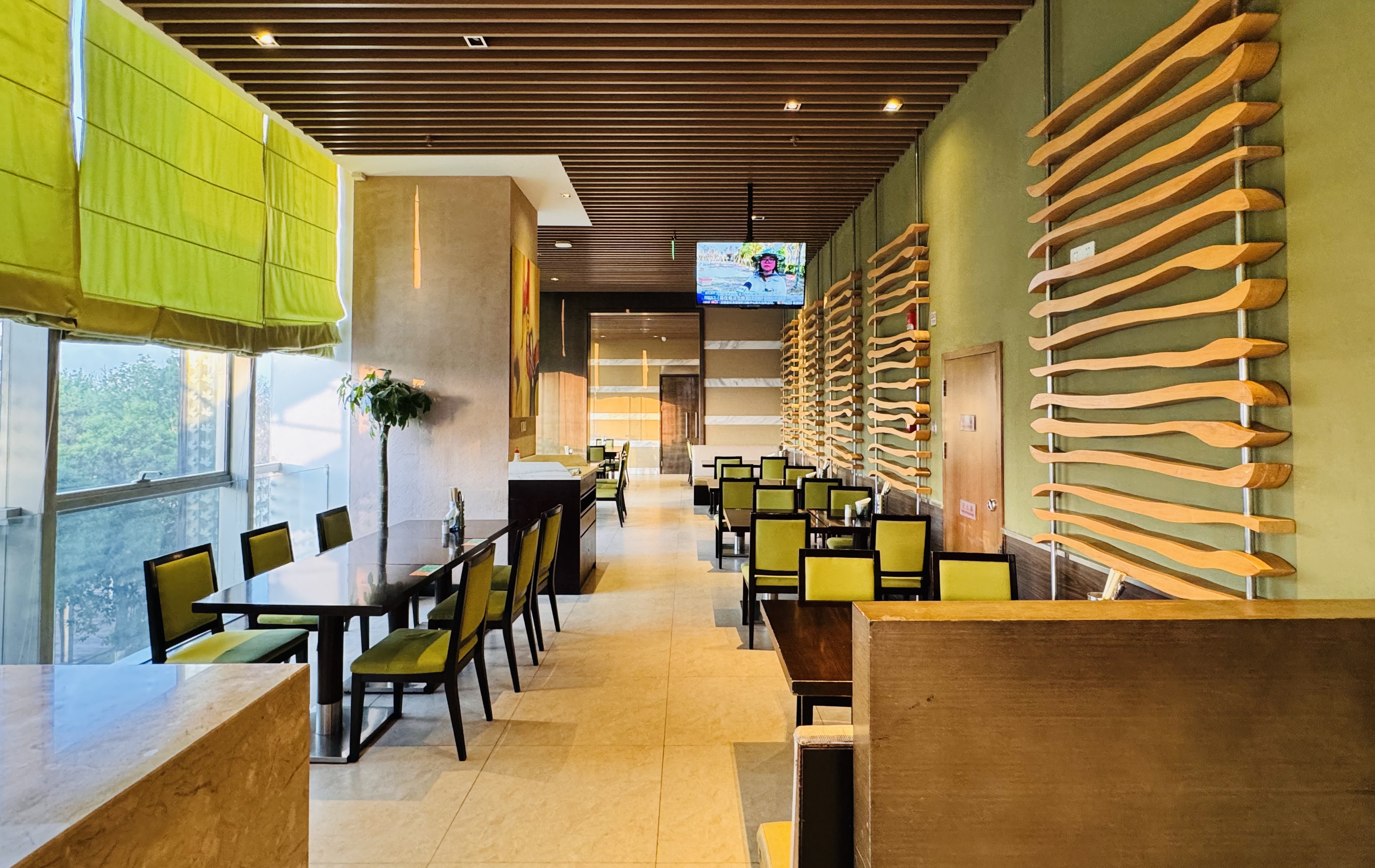Ƚˮһ|ϲվƵ(Holiday Inn Nanchang Riverside)ס