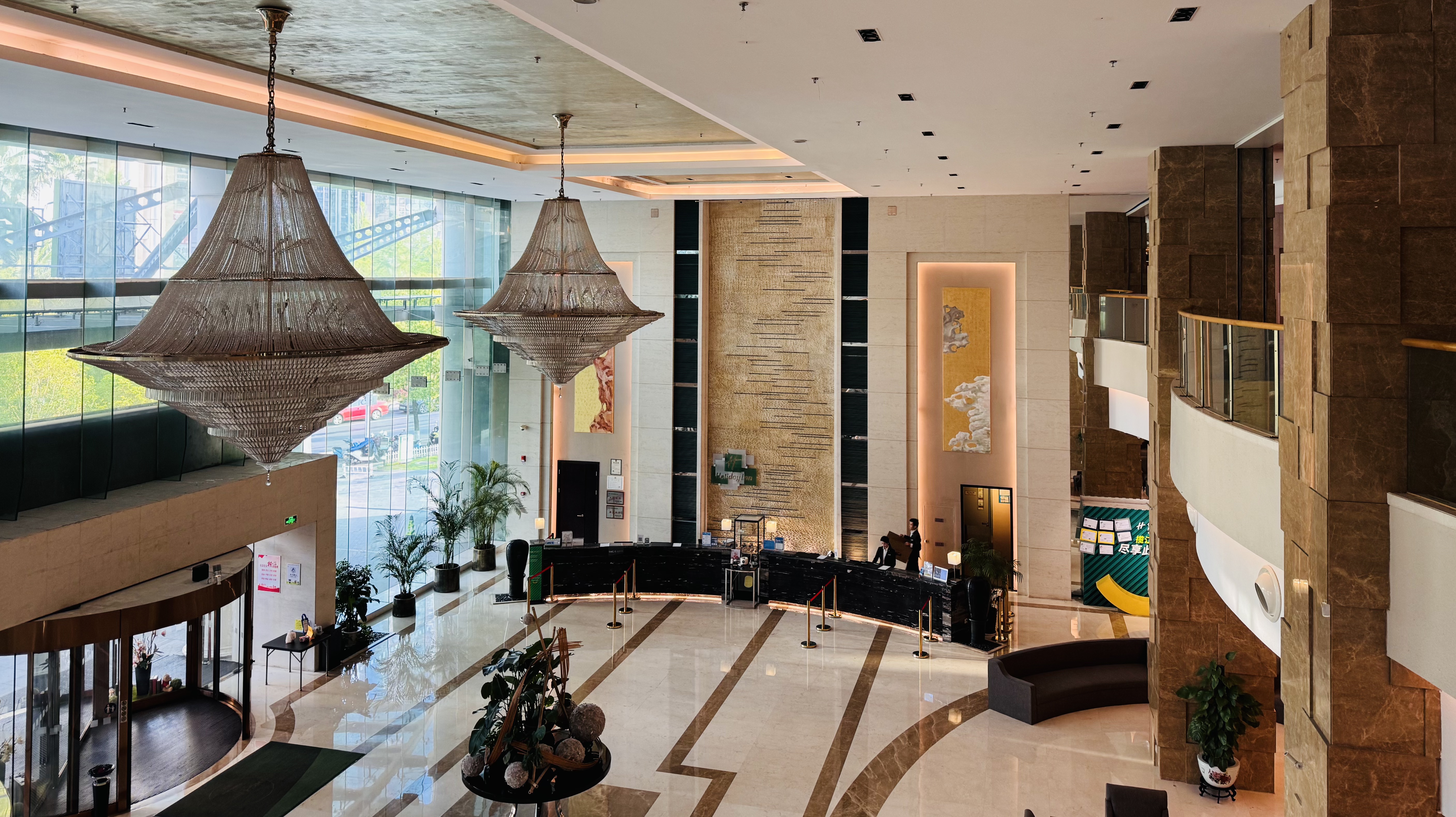Ƚˮһ|ϲվƵ(Holiday Inn Nanchang Riverside)ס