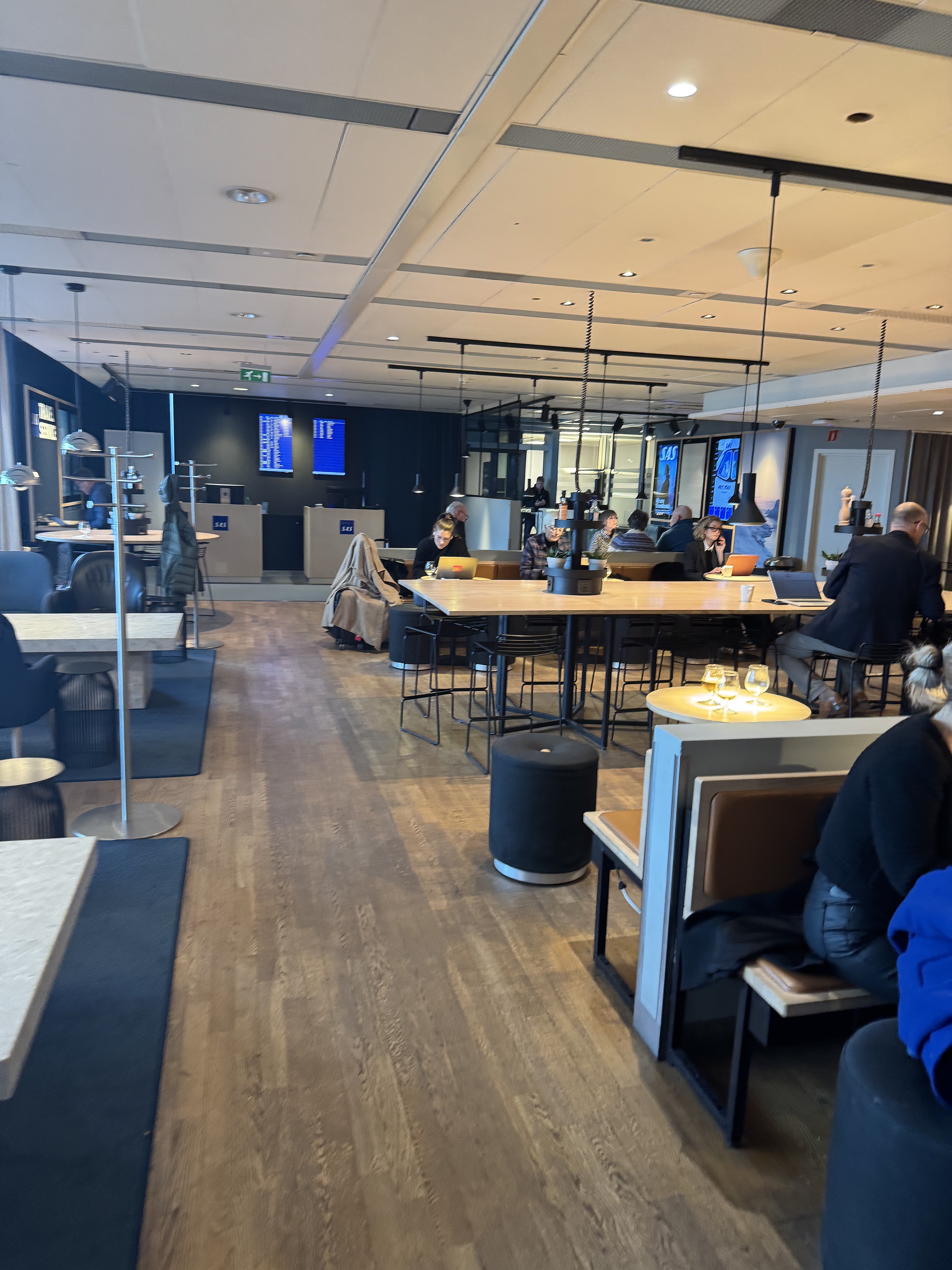 SAS;OSL-ARN+˹½SAS Lounge챨