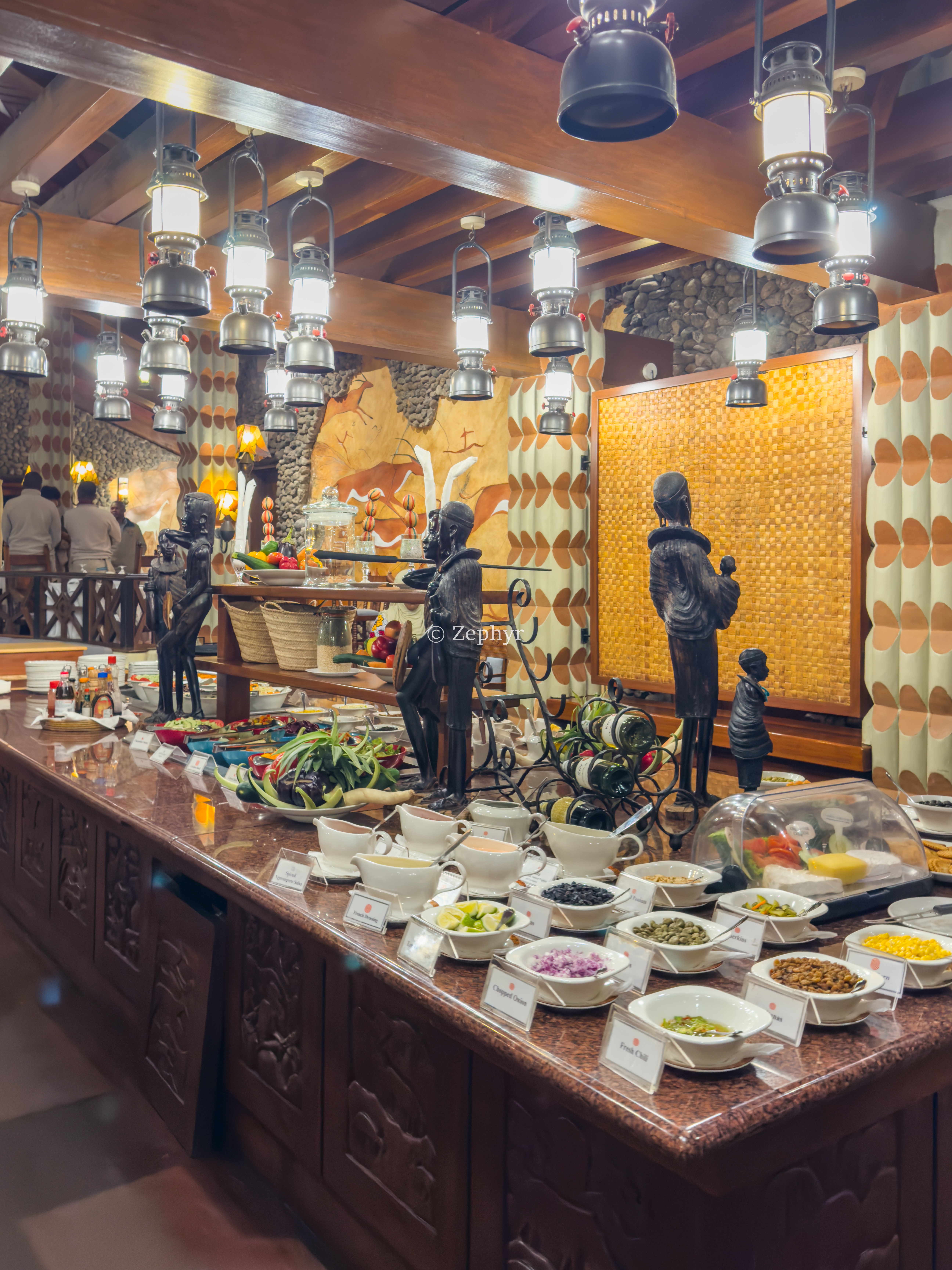 ̹ɣǶ޻ɽ۾Լ۱֮ѡSerena Safari Lodge NGORONGORO