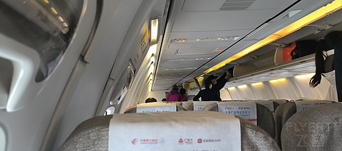 45【熟悉的东武青连线 熟悉的盲盒乘务长】MU2518经济舱报告