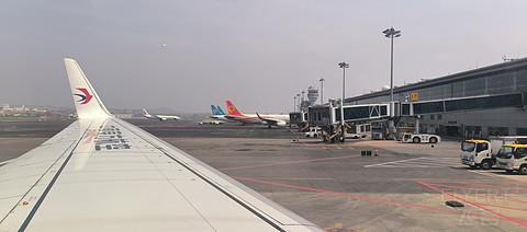 45【熟悉的东武青连线 熟悉的盲盒乘务长】MU2518经济舱报告