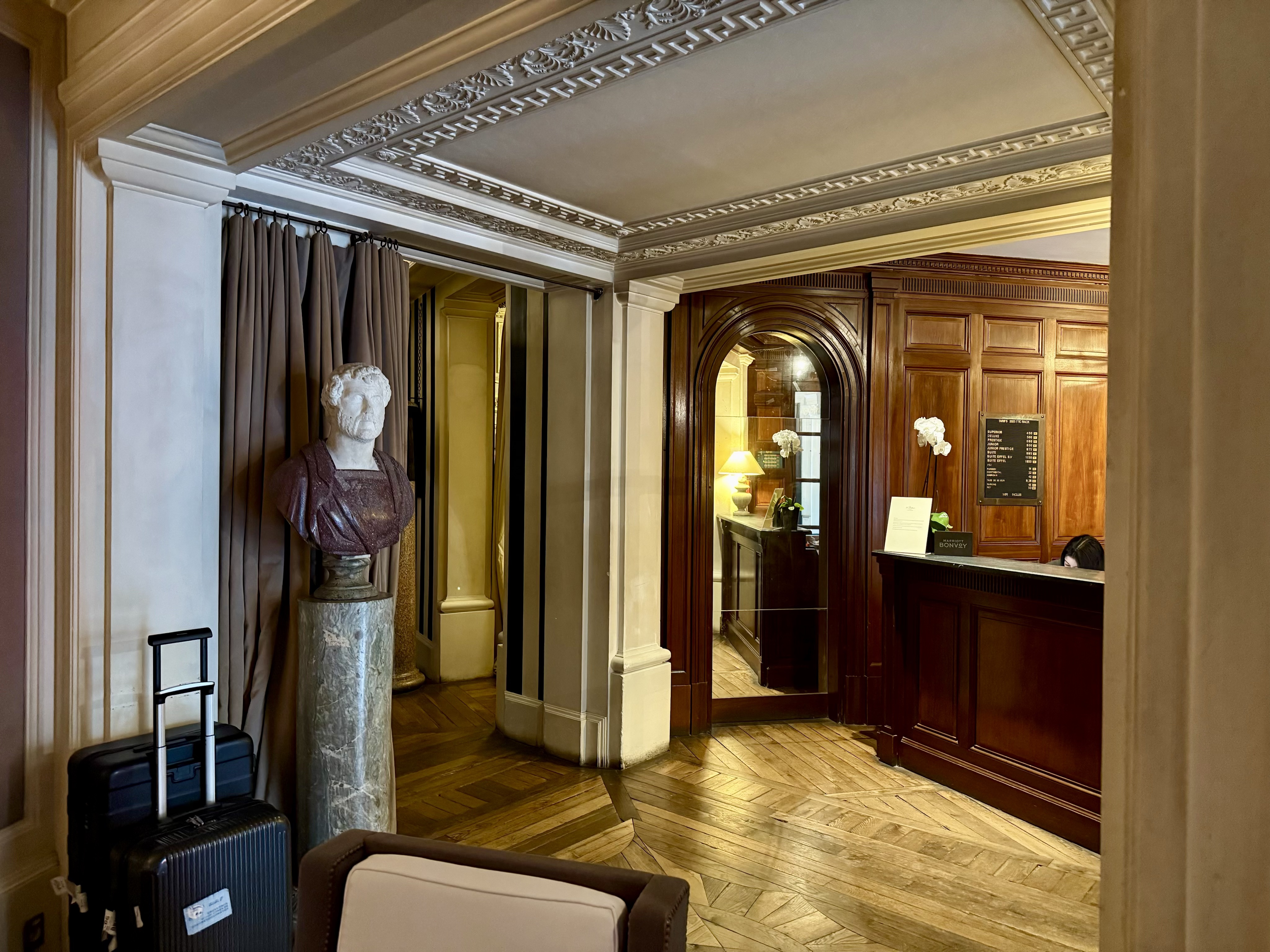 MARRIOTTLe Dokhan's Paris Arc de Triomphe a Tribute Portfolio Hotel