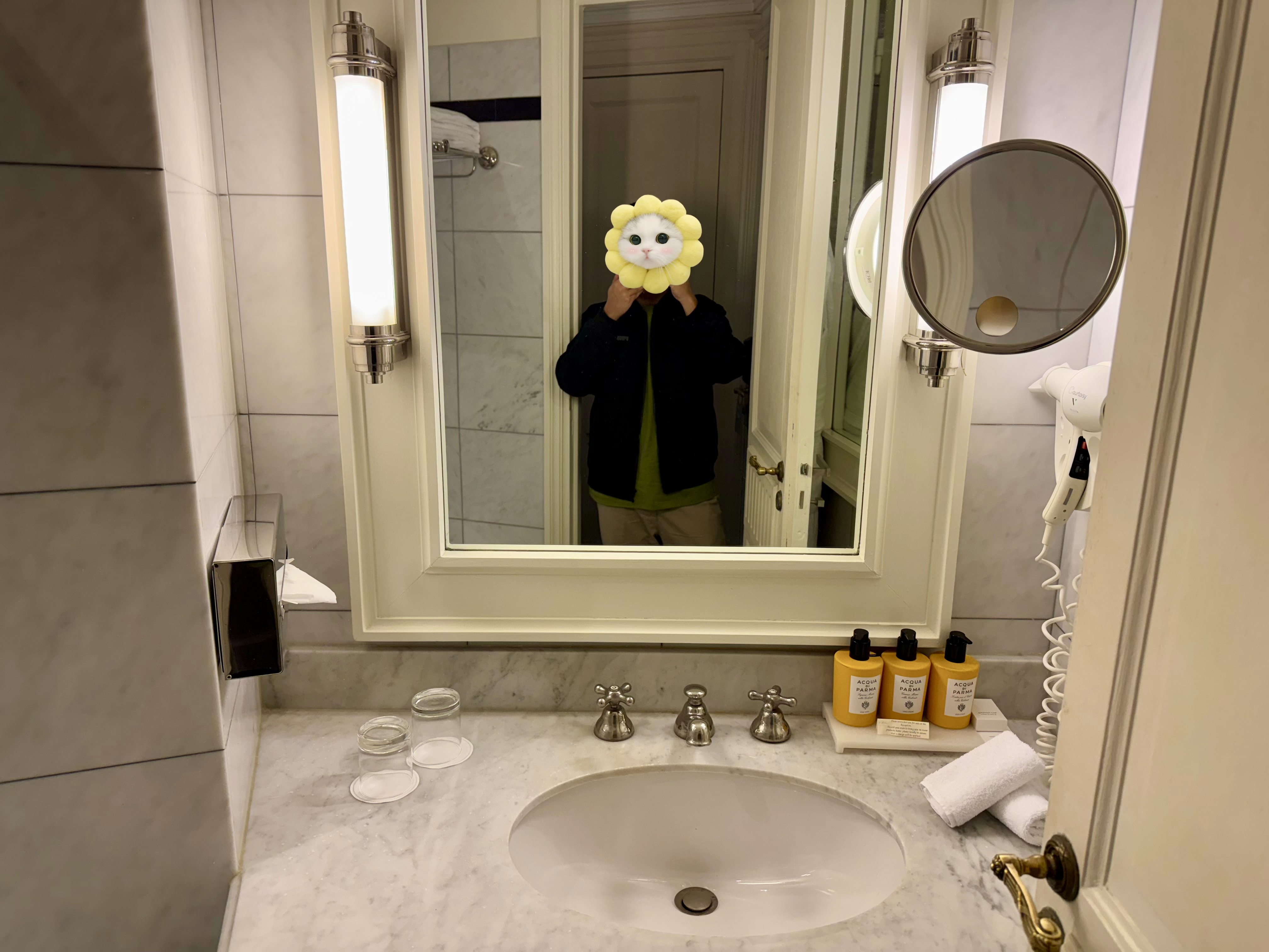 MARRIOTTLe Dokhan's Paris Arc de Triomphe a Tribute Portfolio Hotel