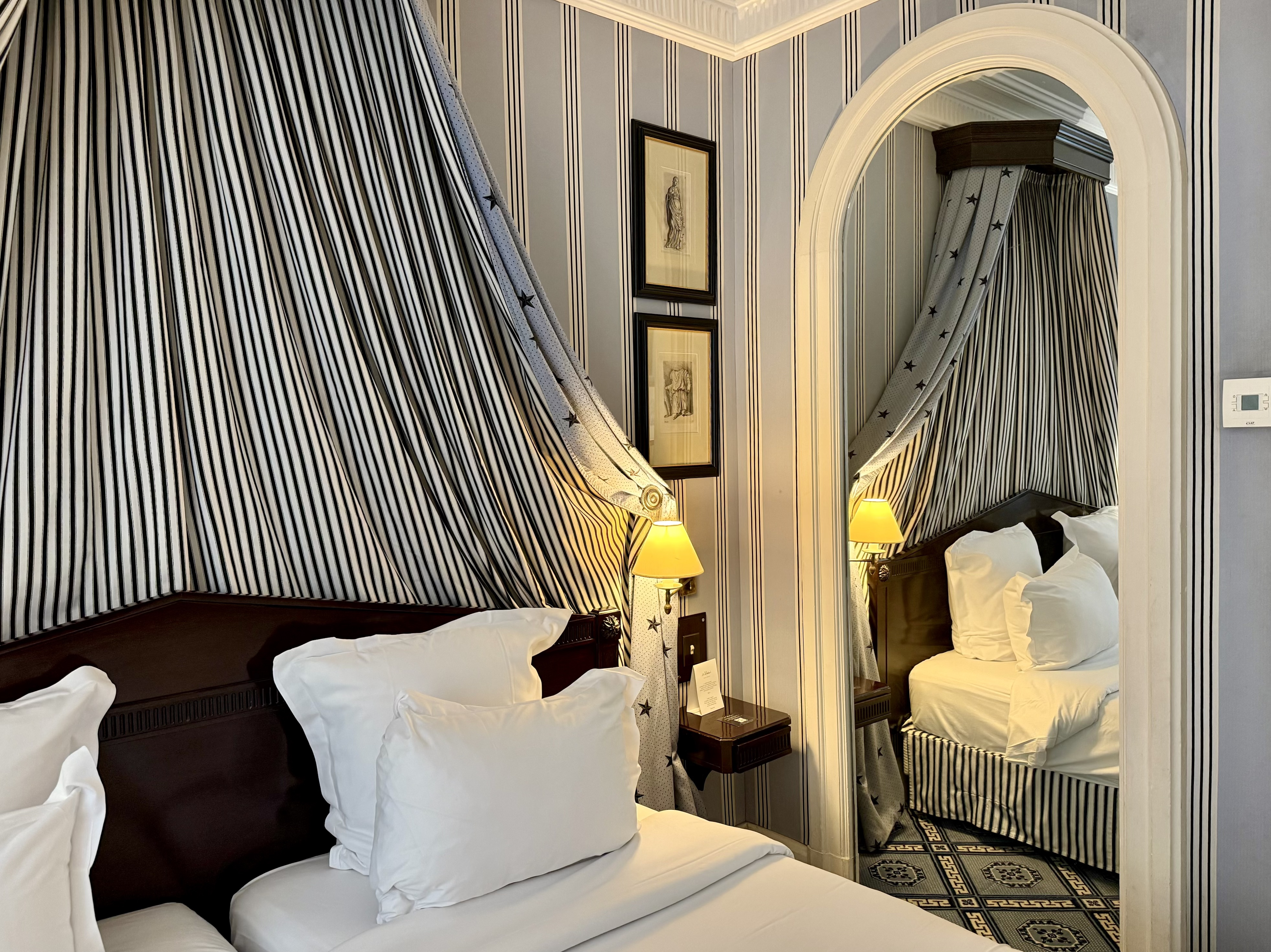 MARRIOTTLe Dokhan's Paris Arc de Triomphe a Tribute Portfolio Hotel