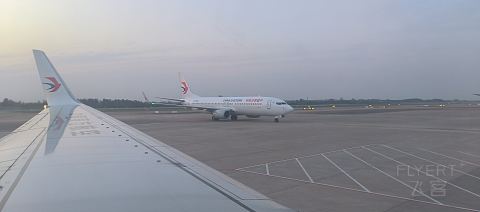 48【一日三飞 夕阳相随 京汉晚班 再遇熟悉乘务长】MU2459 报告