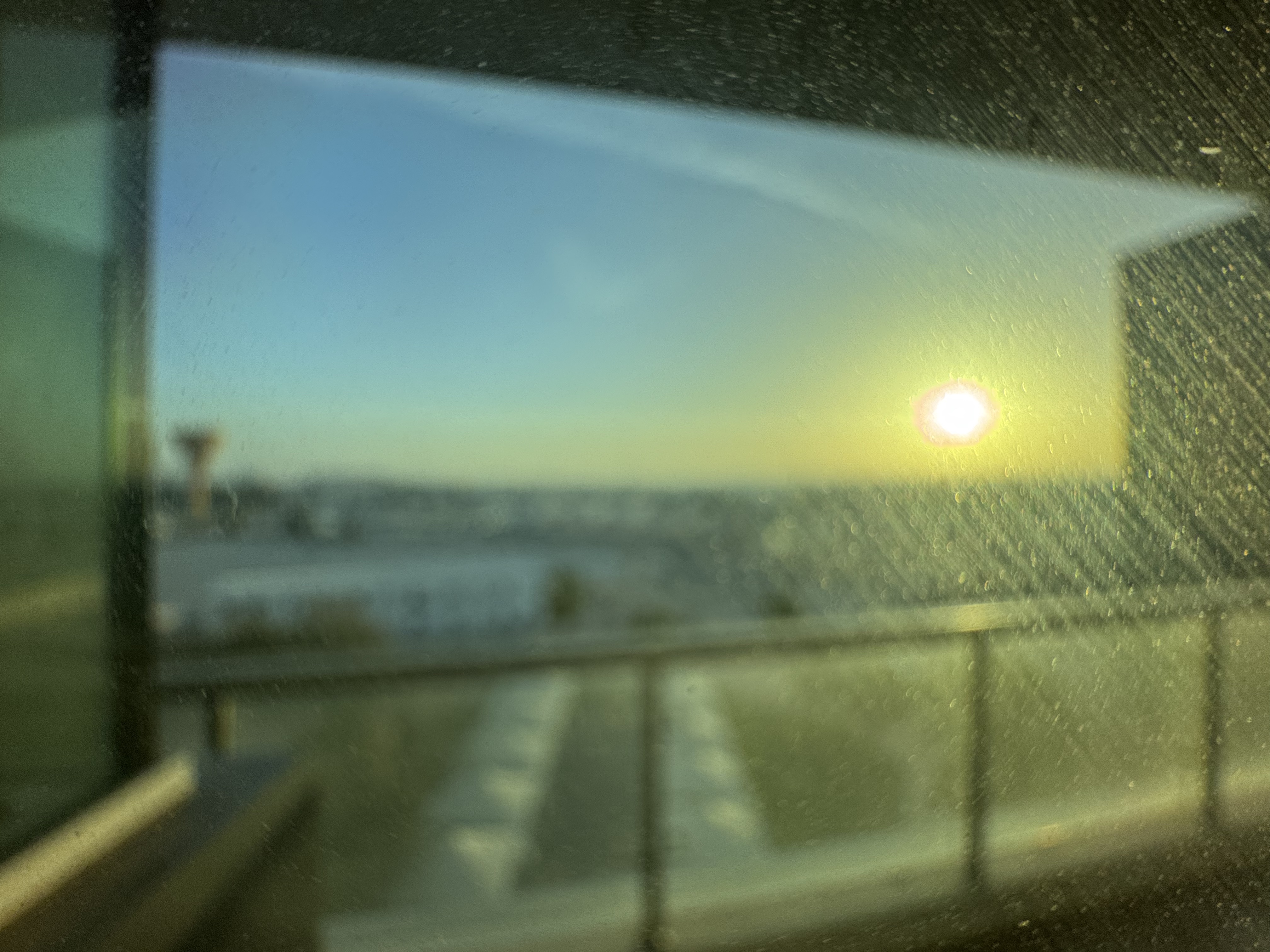 160A   ŷ˹  һʱ ˹ / 2025.04