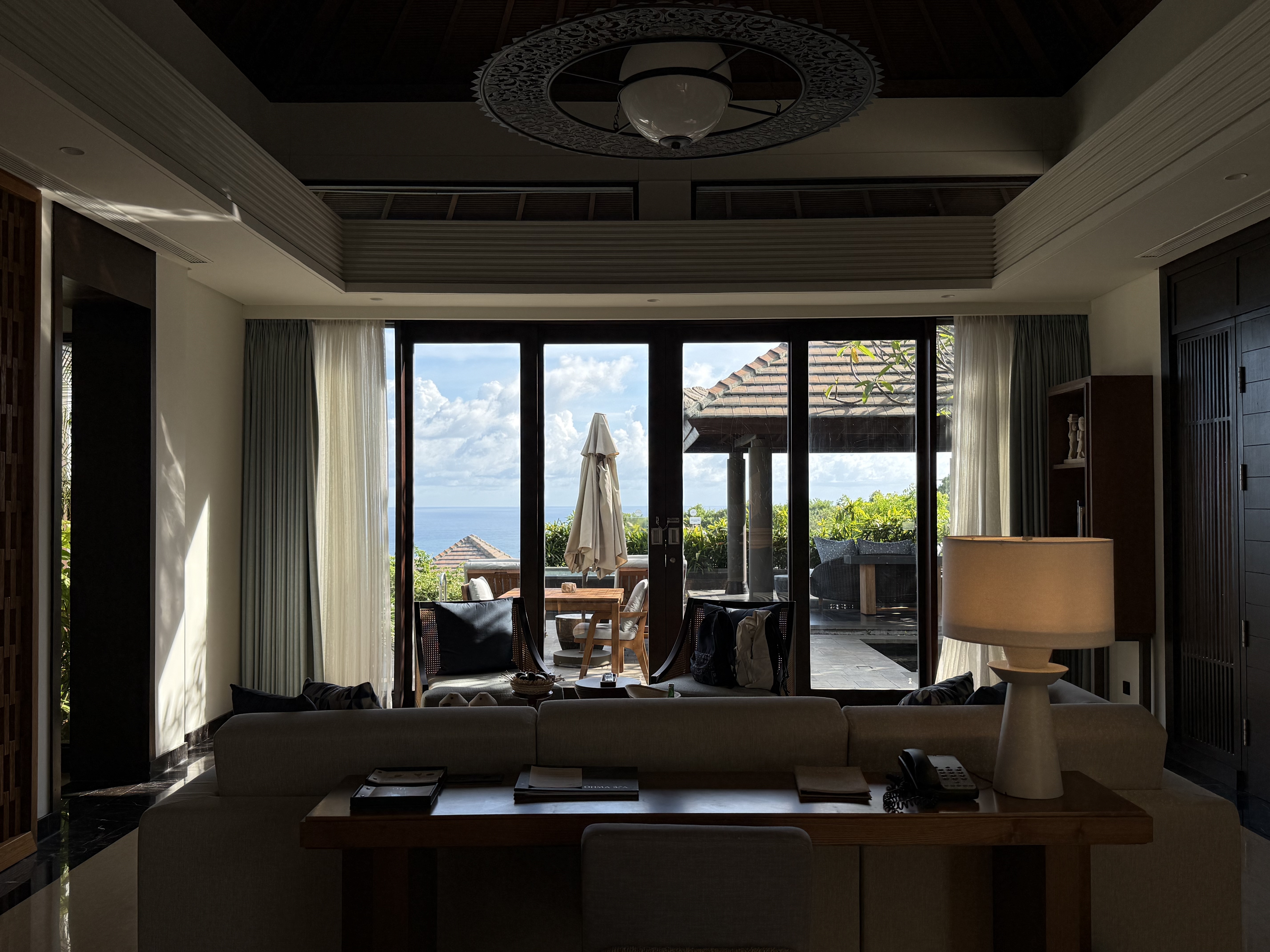 ֮-嵺Umana Bali LXR