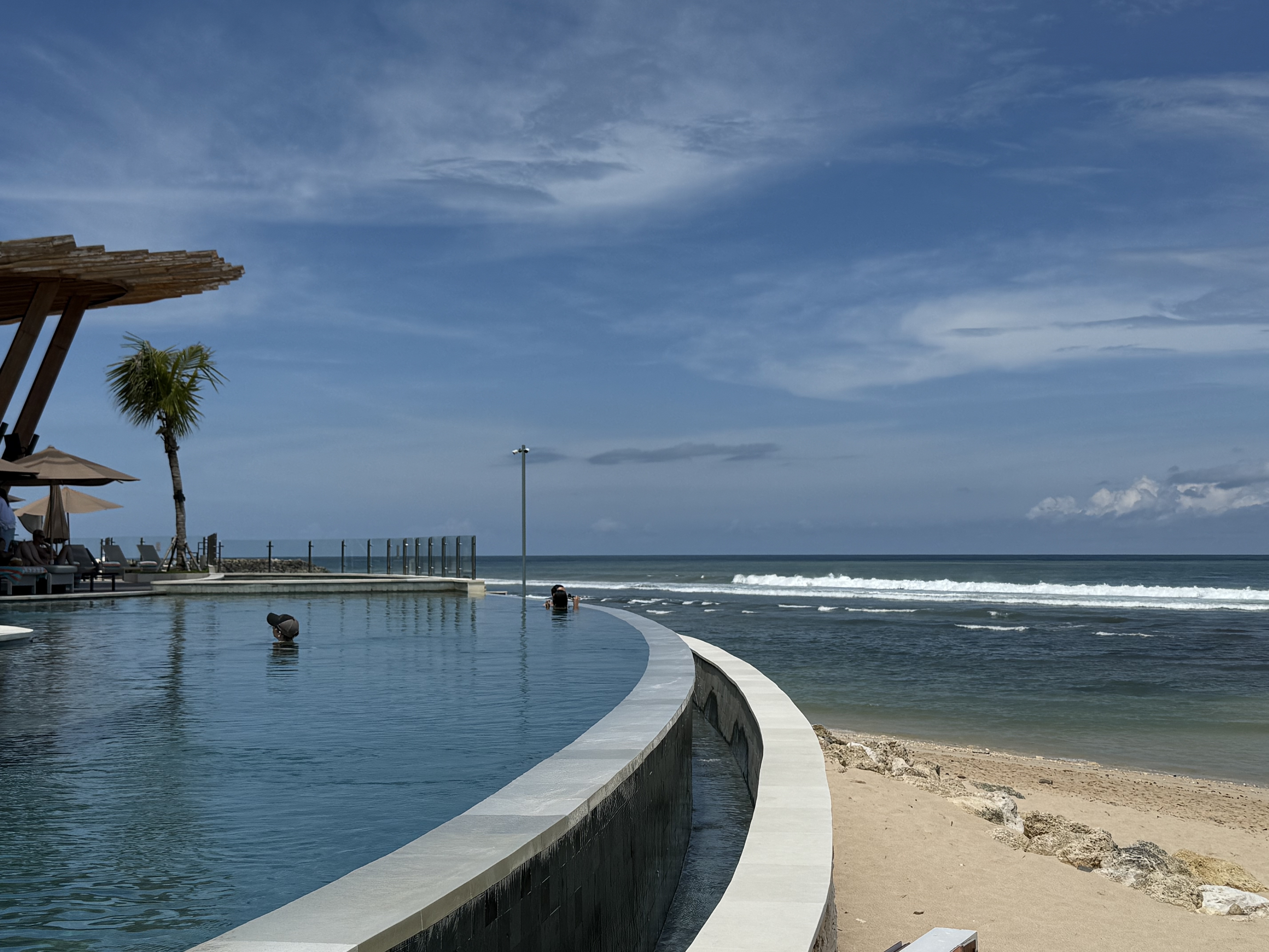 ֮-嵺Umana Bali LXR