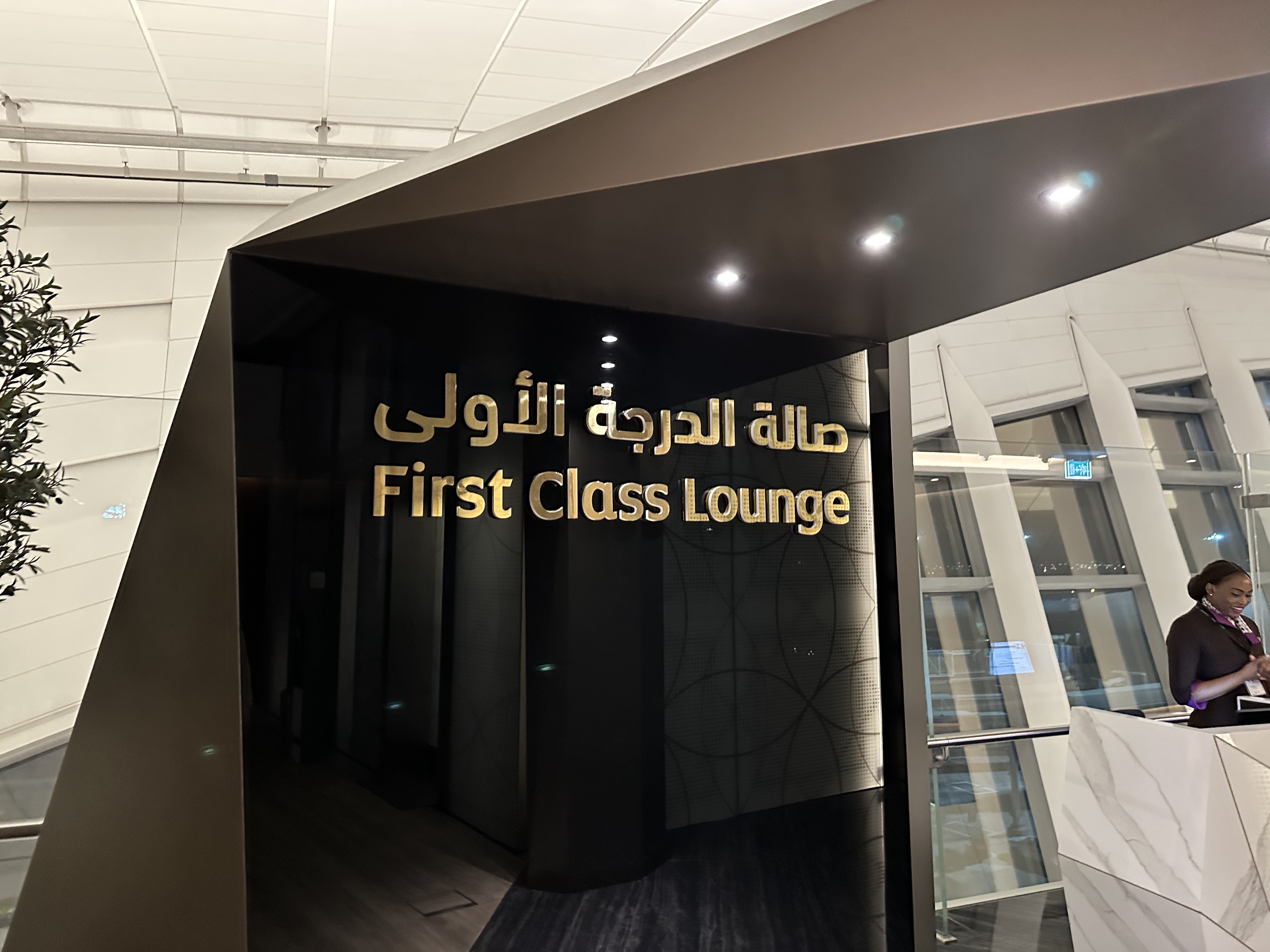 Խŷ½ ºA380ͷȲ Apartment SIN-AUH-CDG Part Two: AUH-CDG