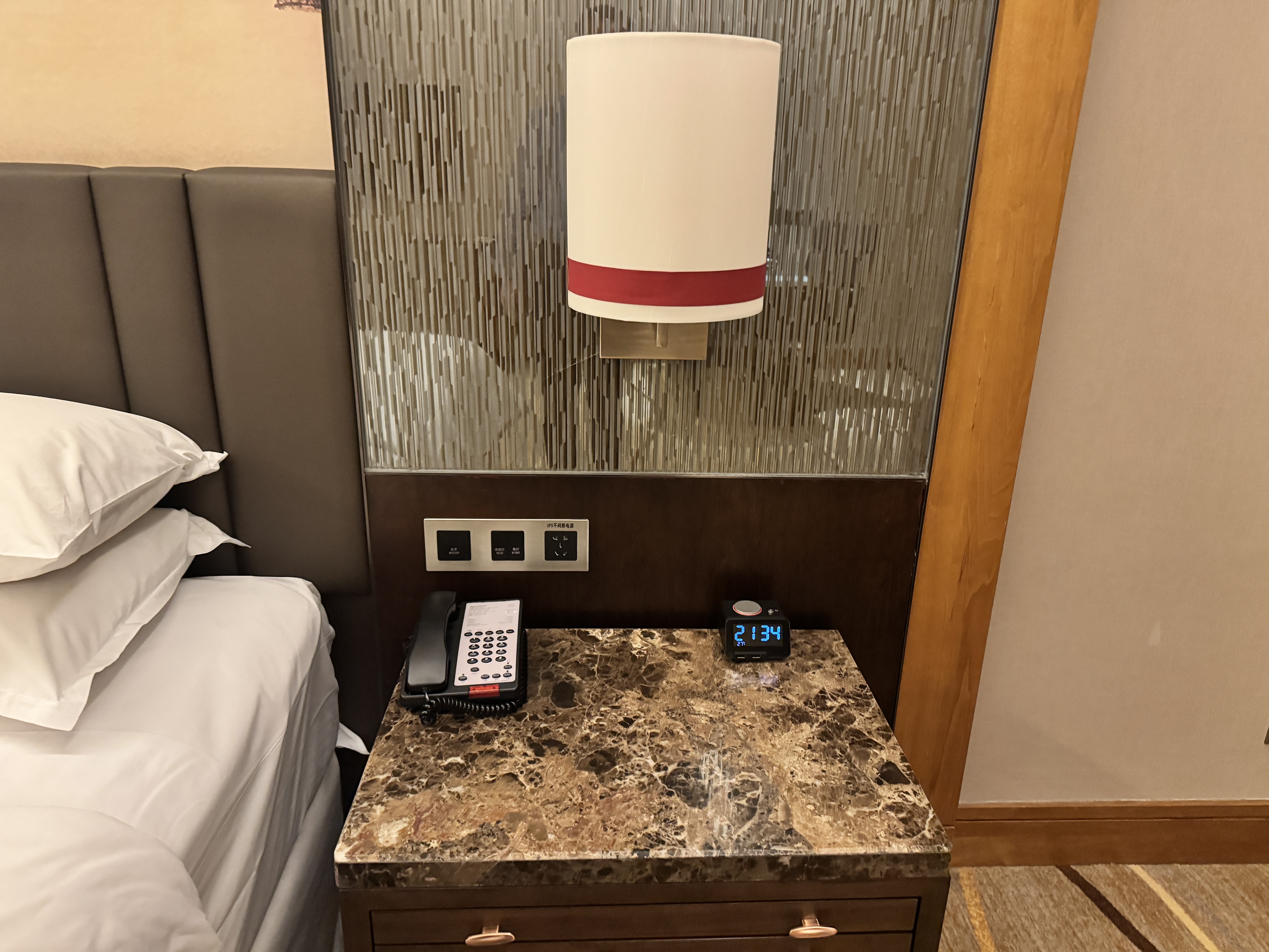 ϵQ1 ɽ,ϸ ֮ ݸۻϲǾƵ / SHERATON CHUZHOU HOTEL