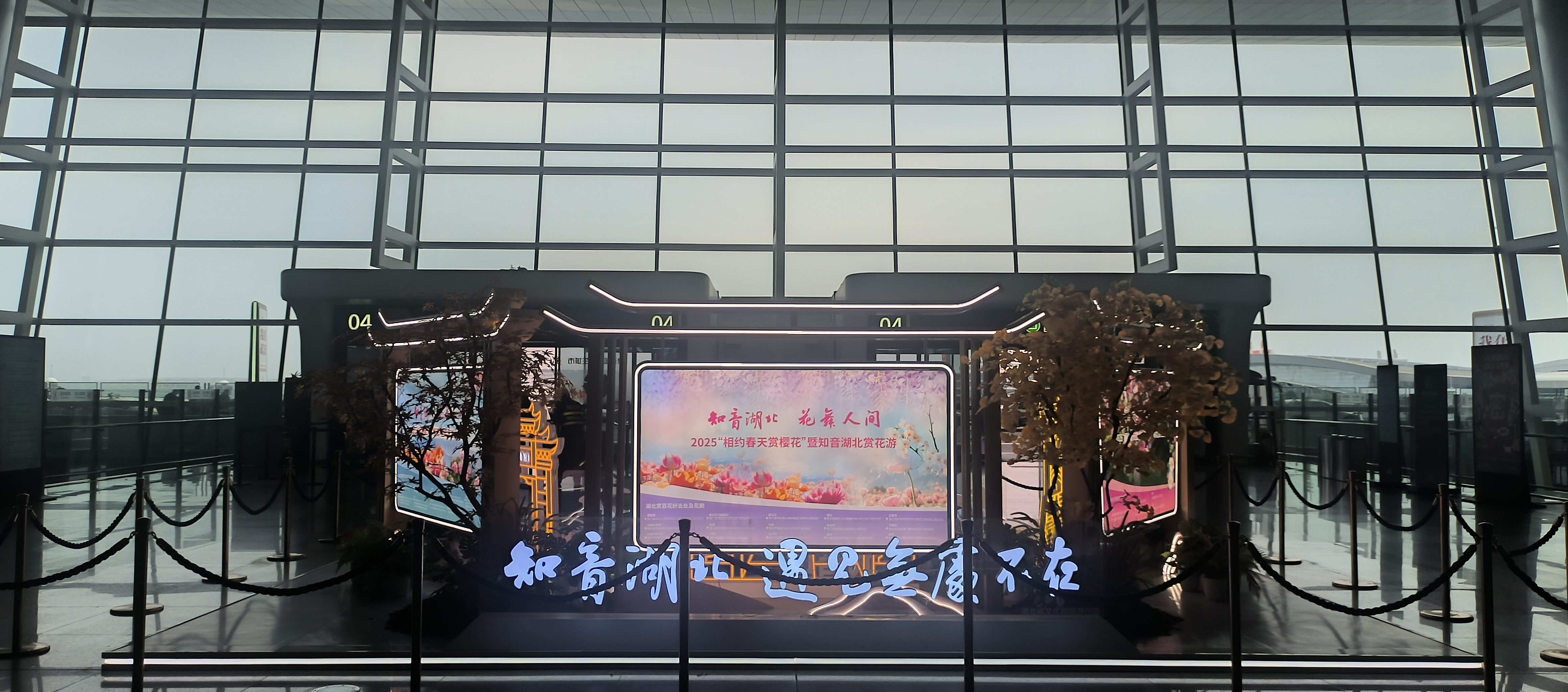 57Ͷǰ人 Ϥ񳤡MU2518òձ