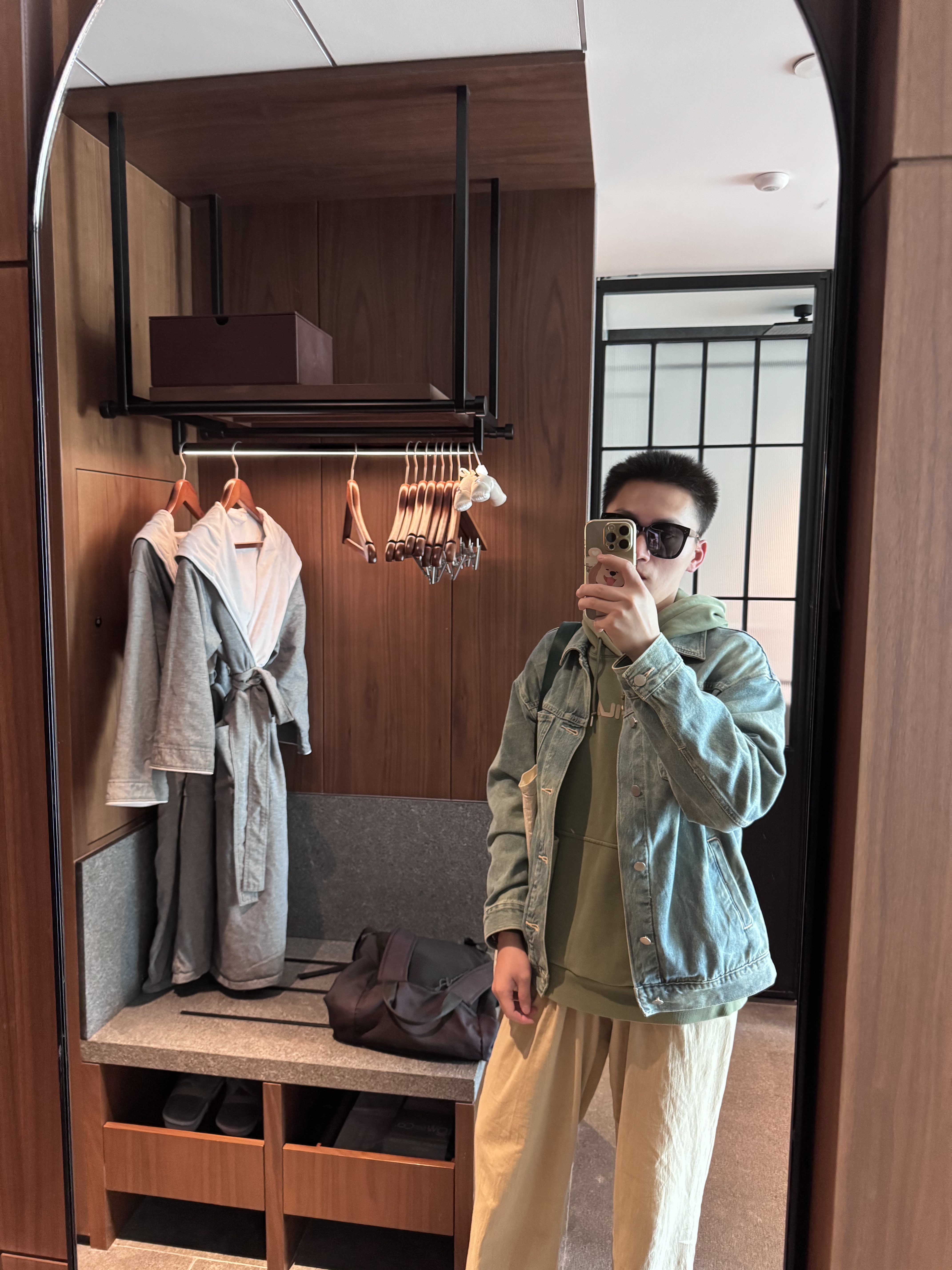 ൺ¥ɰ;ѡƵɴ󴲷 Flow&Co.