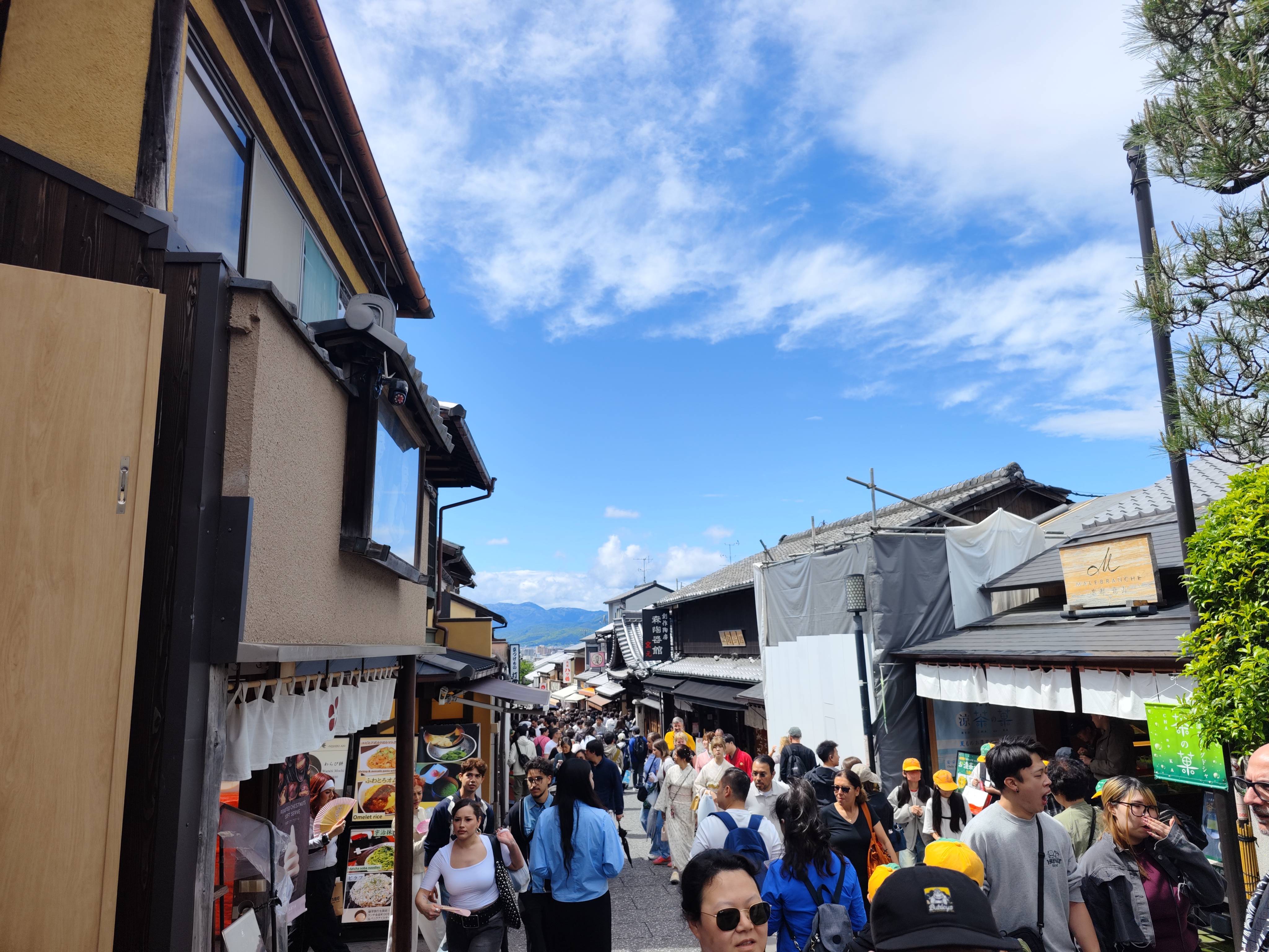 #³#ظϲǾƵͷin Kyoto Oike.