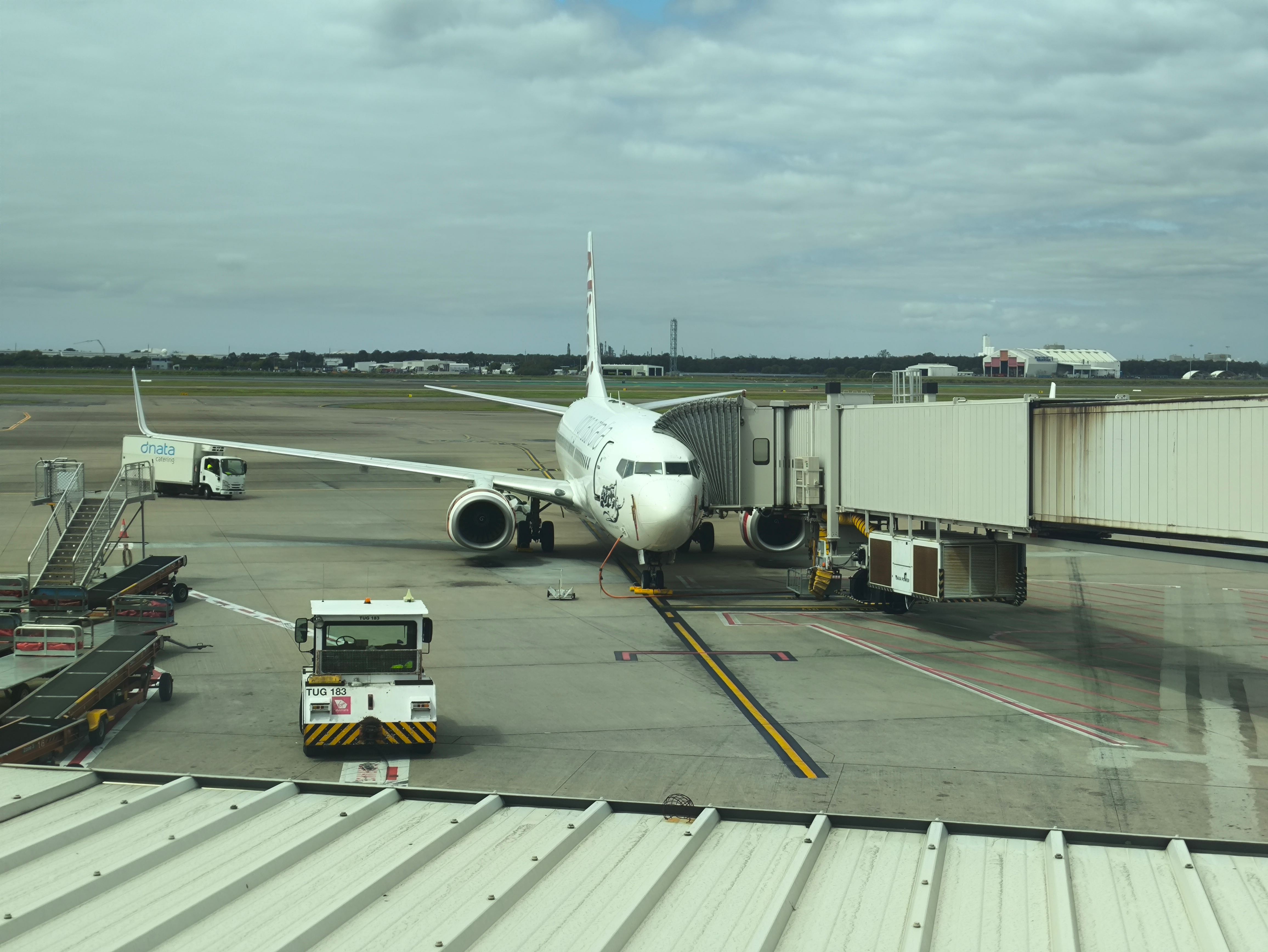 άе73Wǲ⻻-ά VA785 737-800 BNE-CNS ò