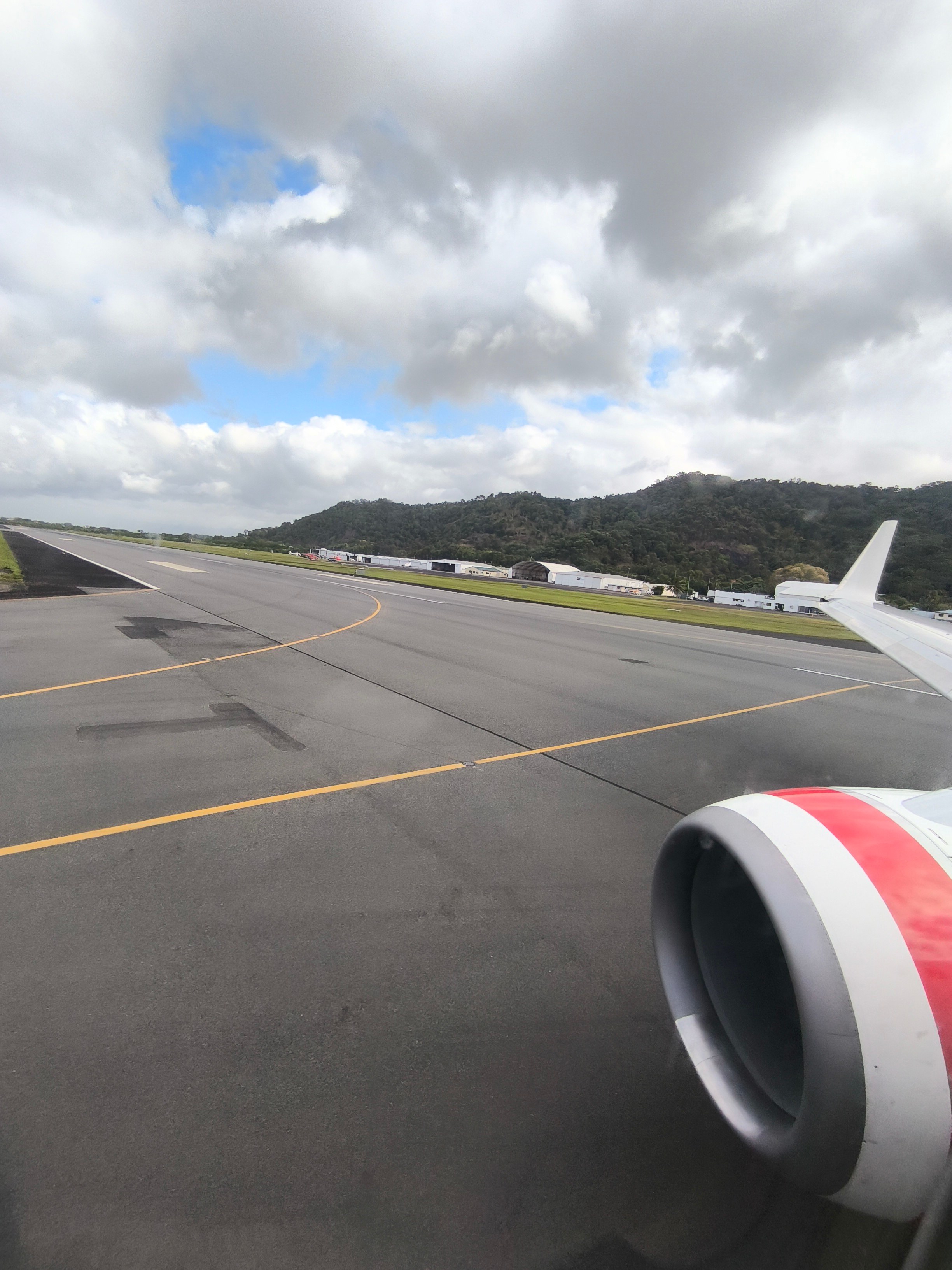άе73Wǲ⻻-ά VA785 737-800 BNE-CNS ò