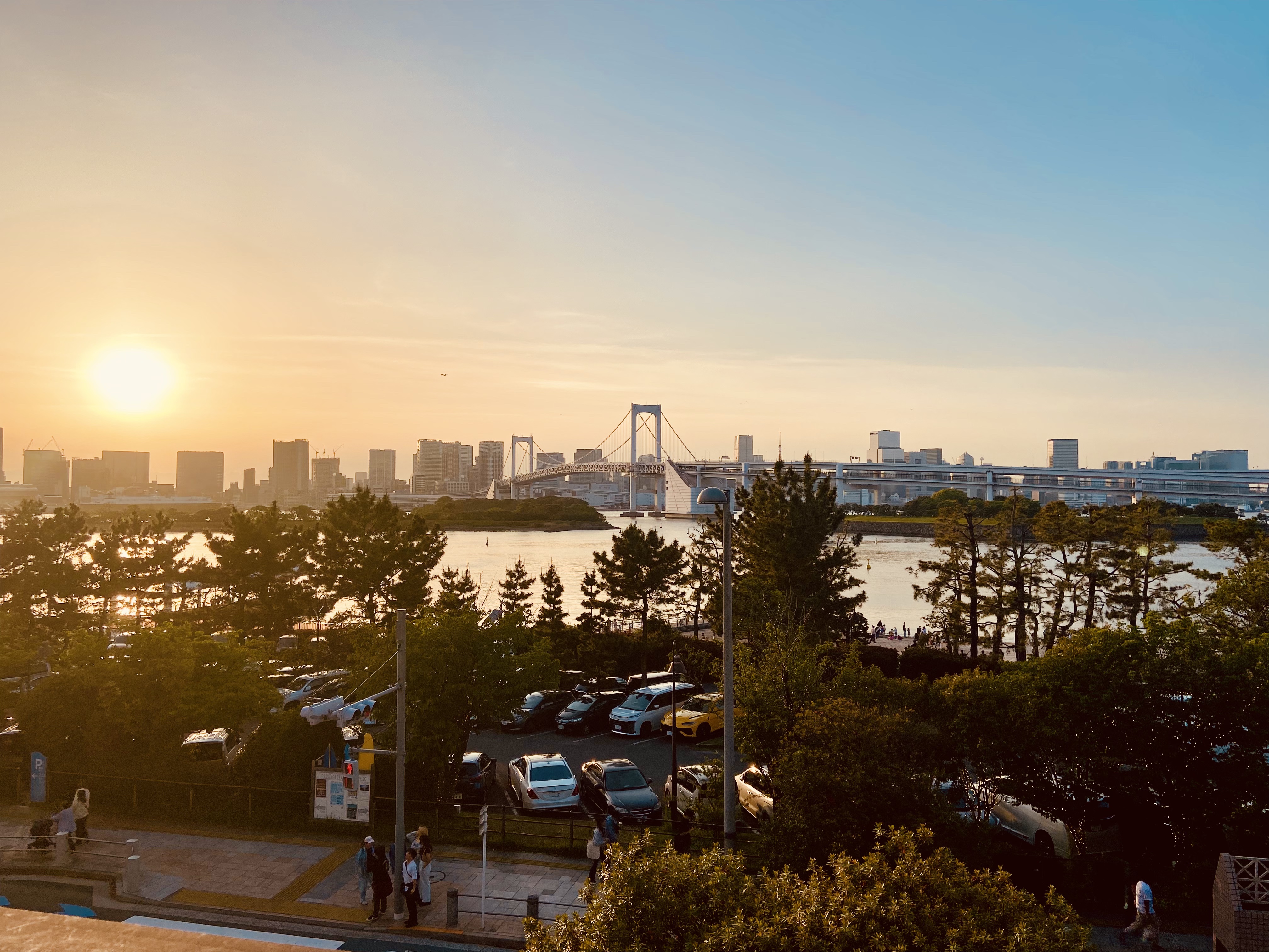 #³#Сɫ۸񲻷ơϣ־ƵDoubleTree by Hilton To...