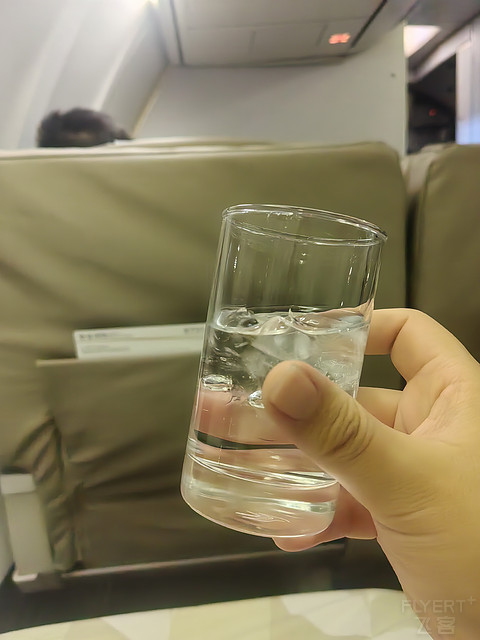 一万年没写过的飞行报告/FM9323 PVG-CGO 公务舱体验