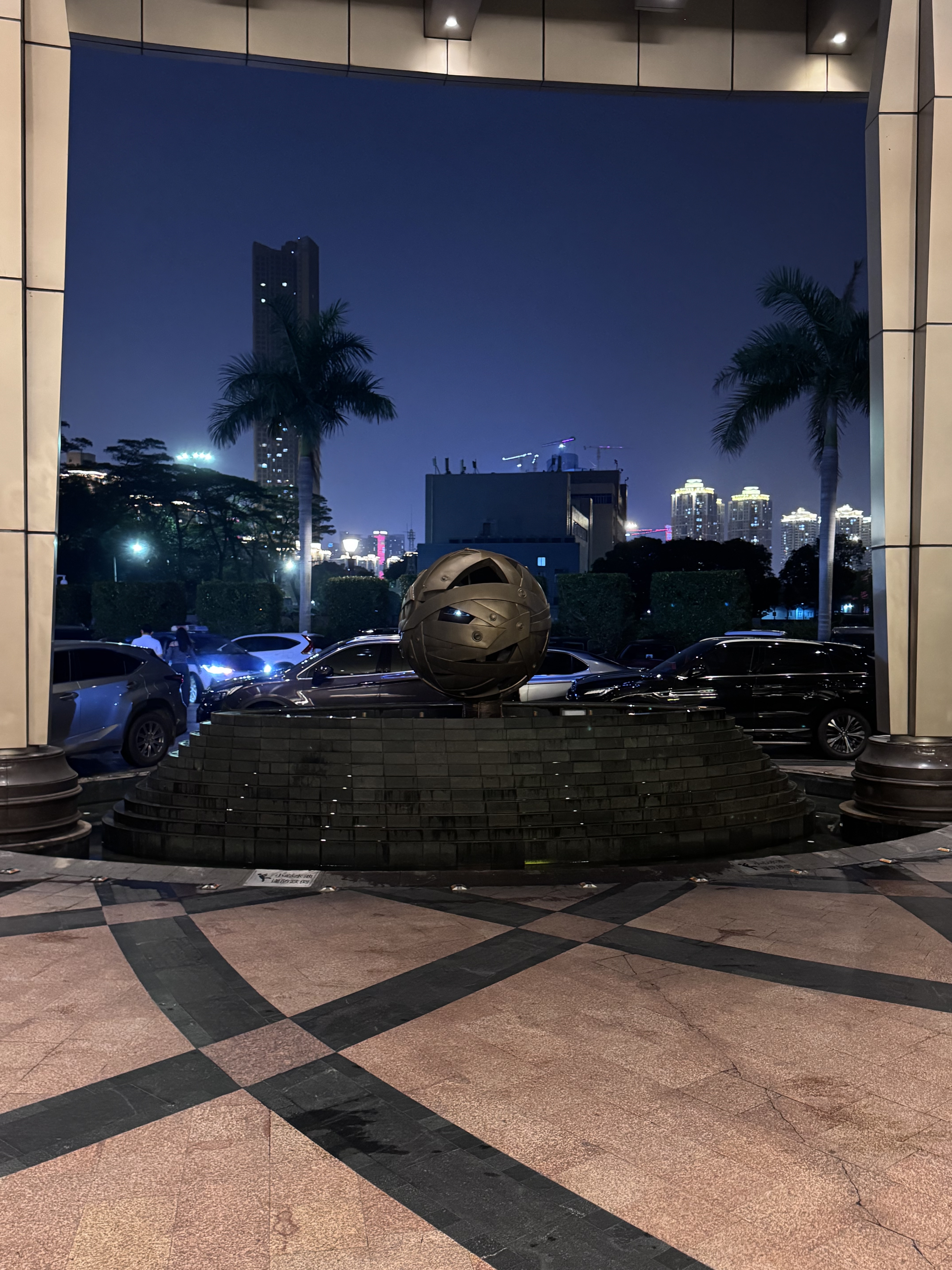 Shenzhen Four PointڸϲǾƵ߼󴲷׼ ϶ּ