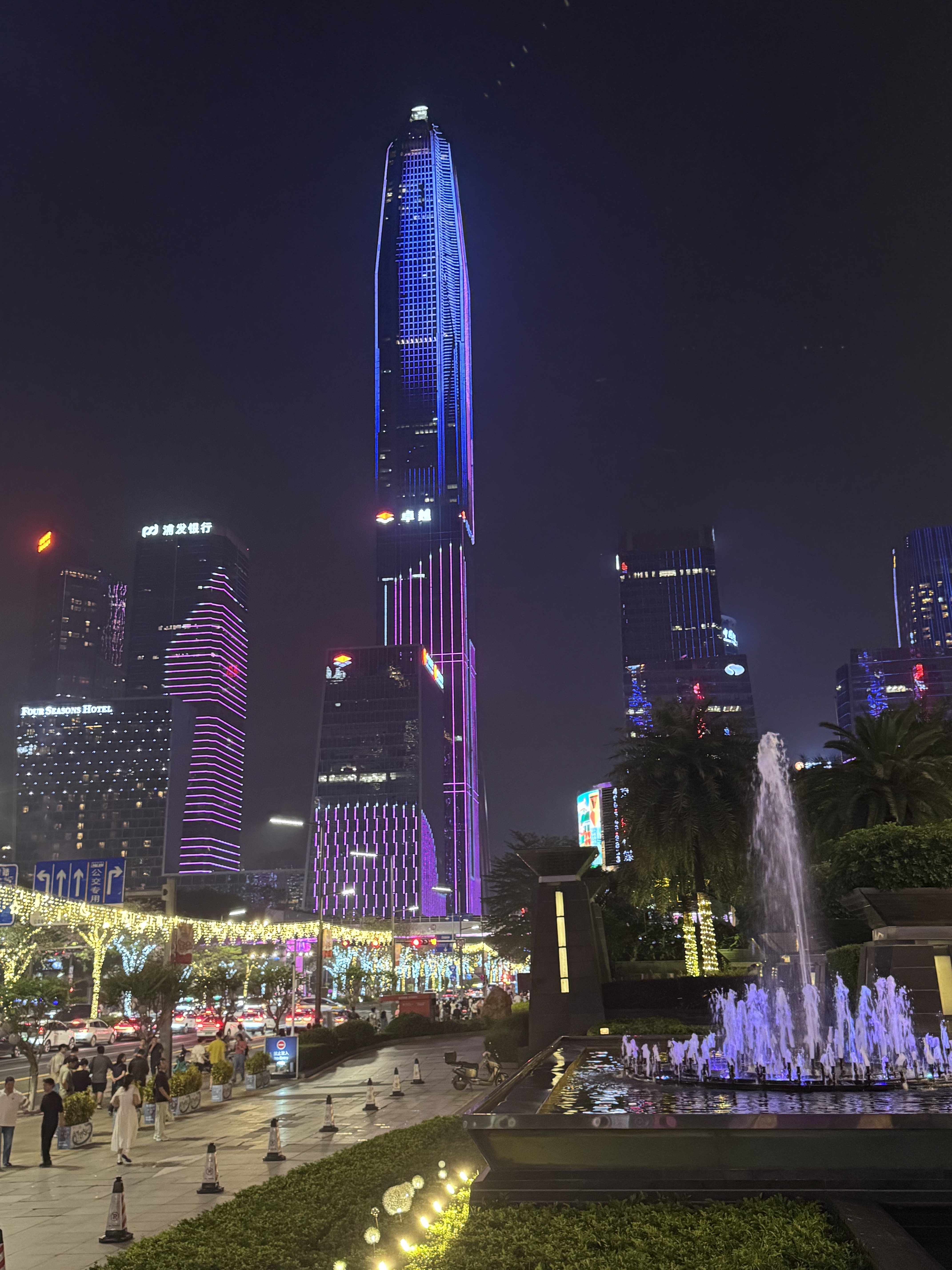 Shenzhen Four PointڸϲǾƵ߼󴲷׼ ϶ּ