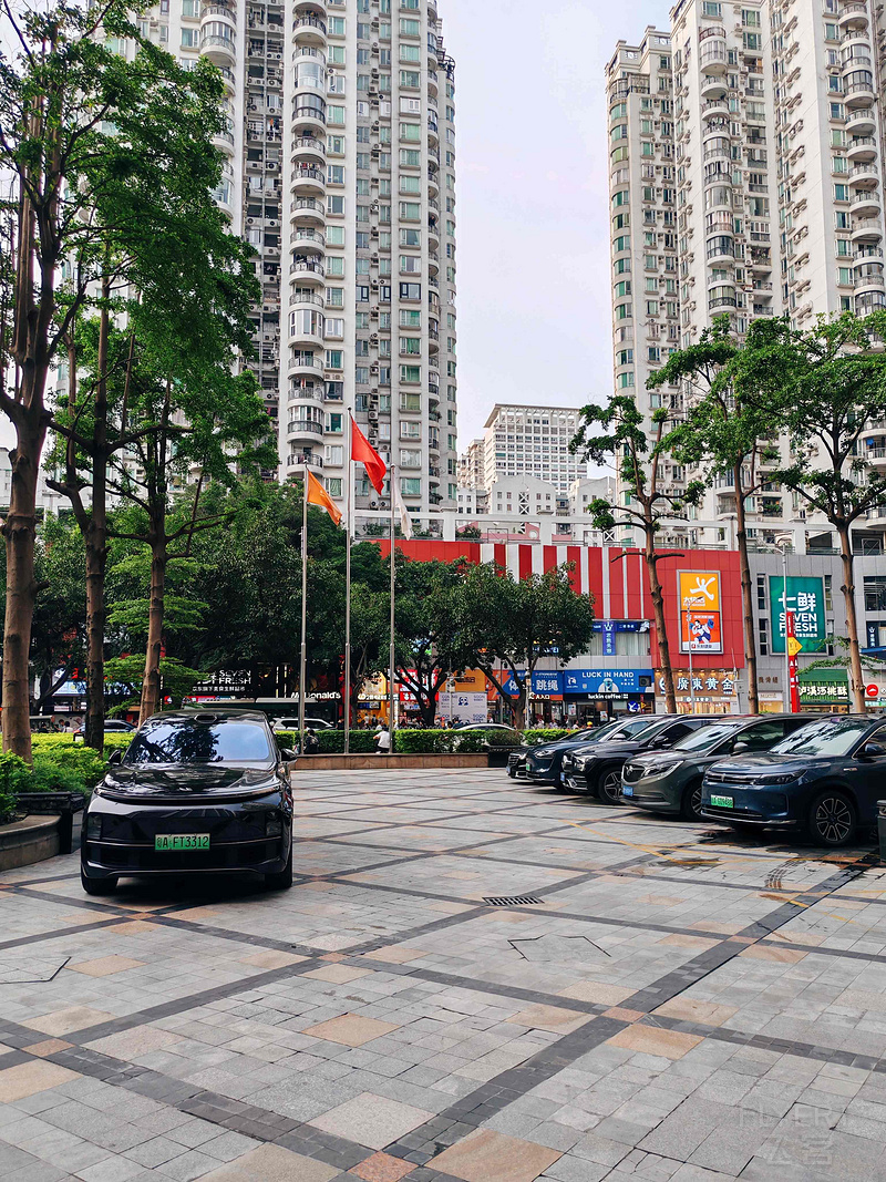 180833Fqt36TQxZMrPObAx.jpg