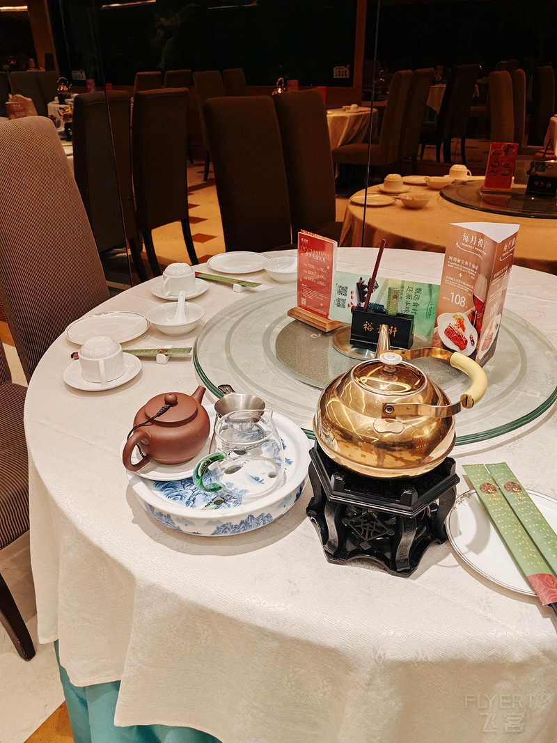 180938hc0lNp834UiImqUu.jpg
