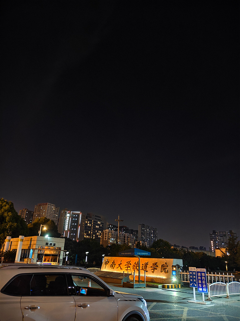 1226410xEL62E79ow7ET5r.jpg