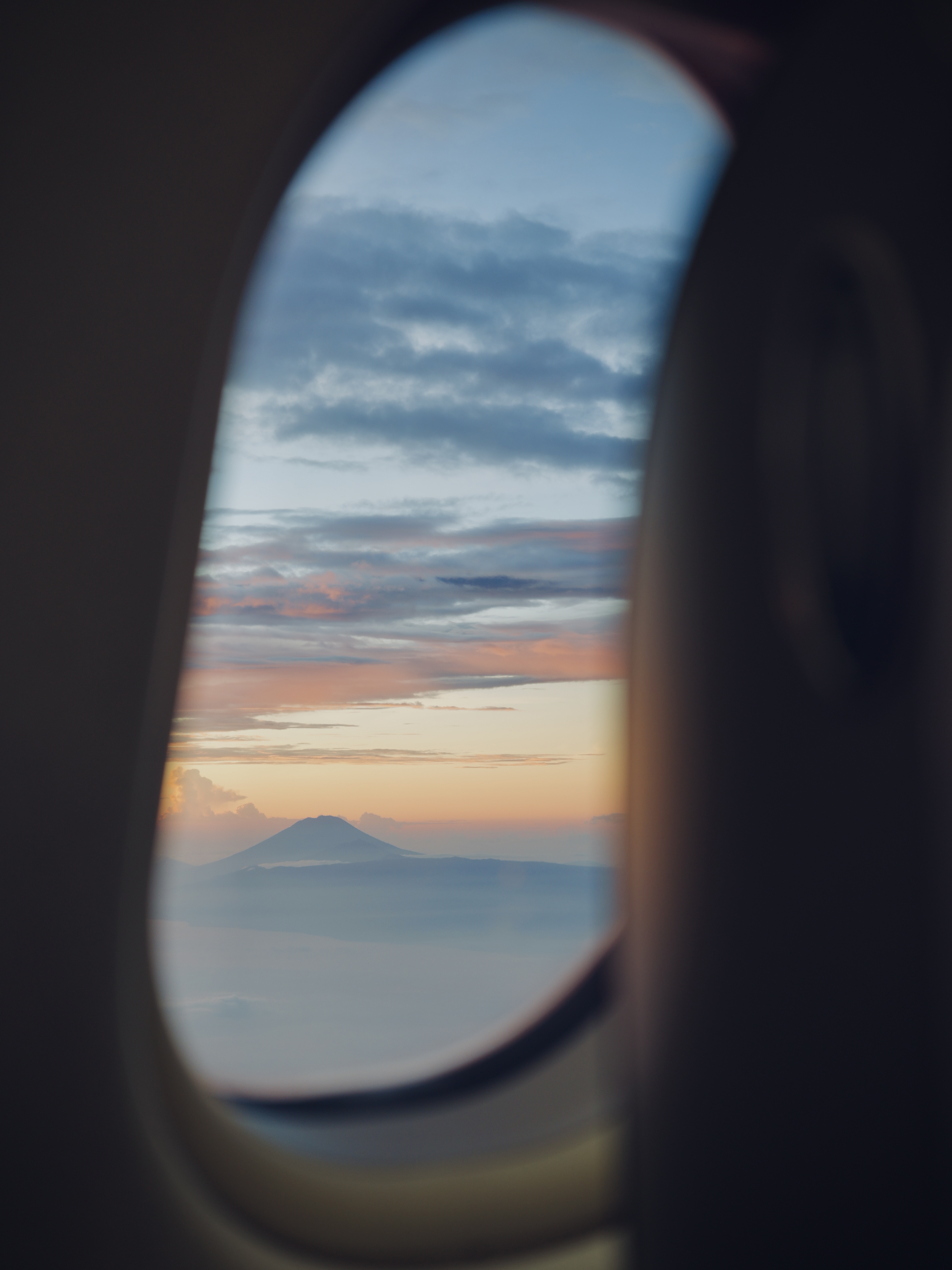 ۺ✈️🇭🇰⇌嵺🇮🇩