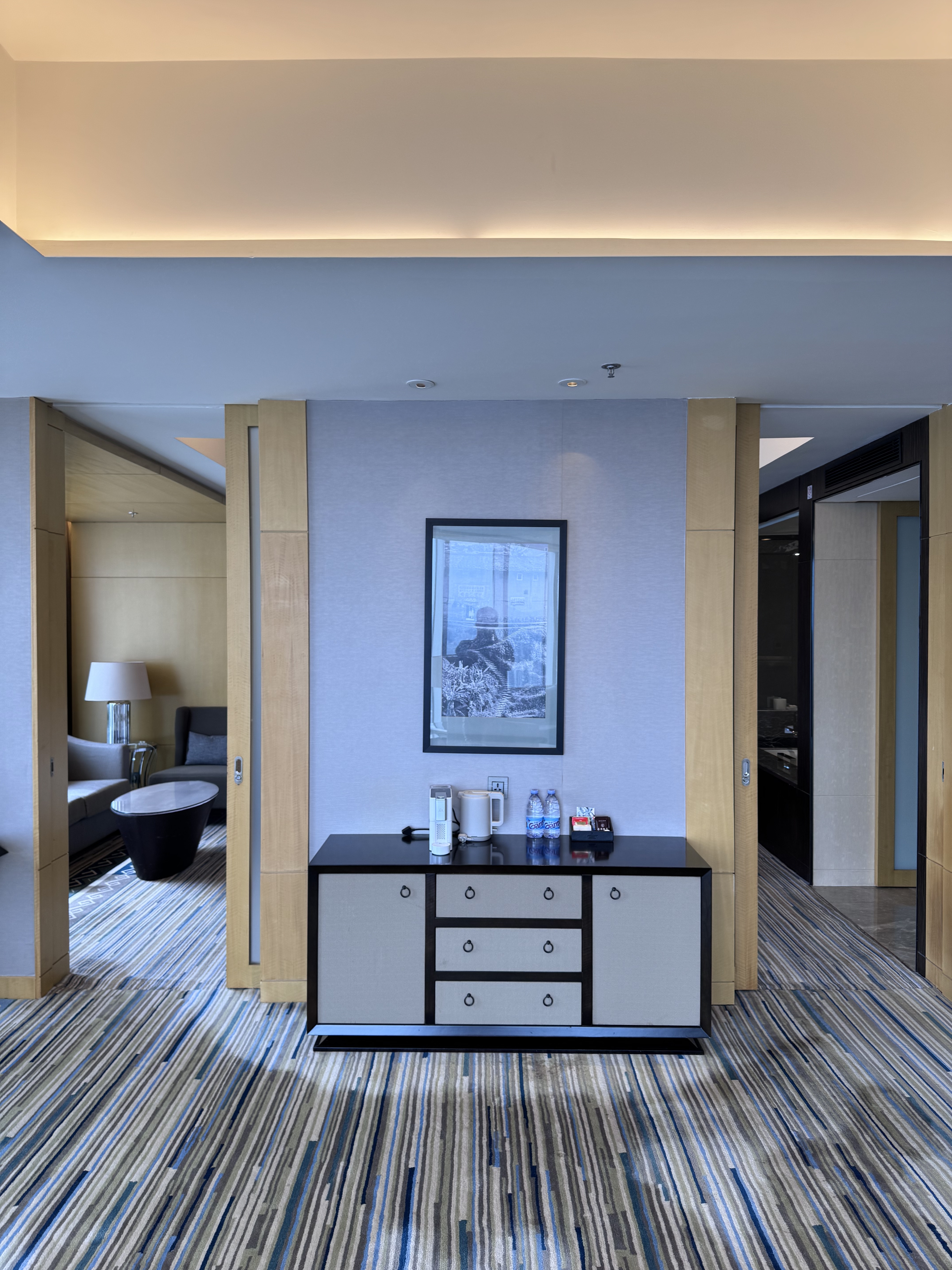 ݸƵ׷RENAISSANCE Huizhou  ϼ