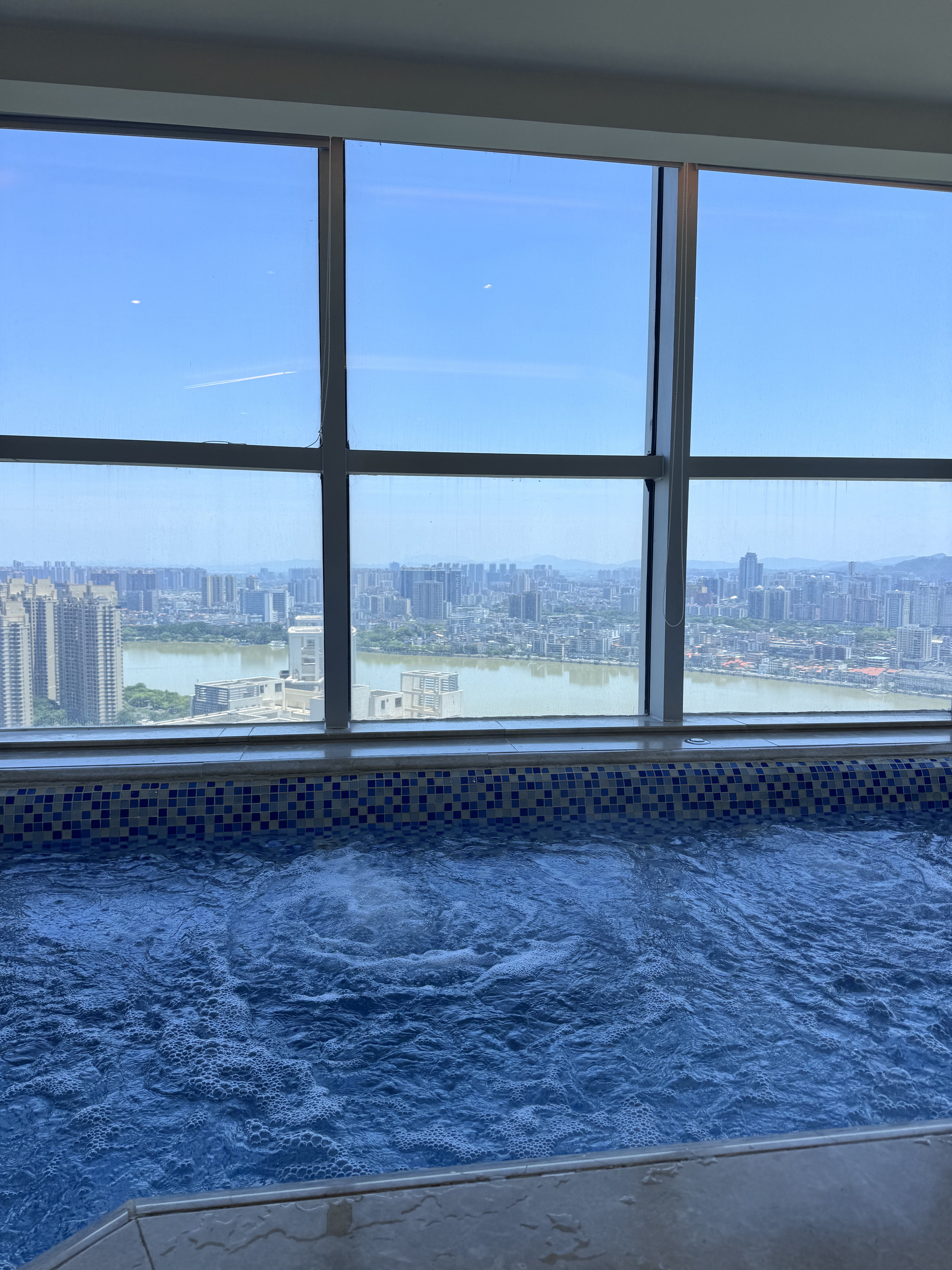 ݸƵ׷RENAISSANCE Huizhou  ϼ