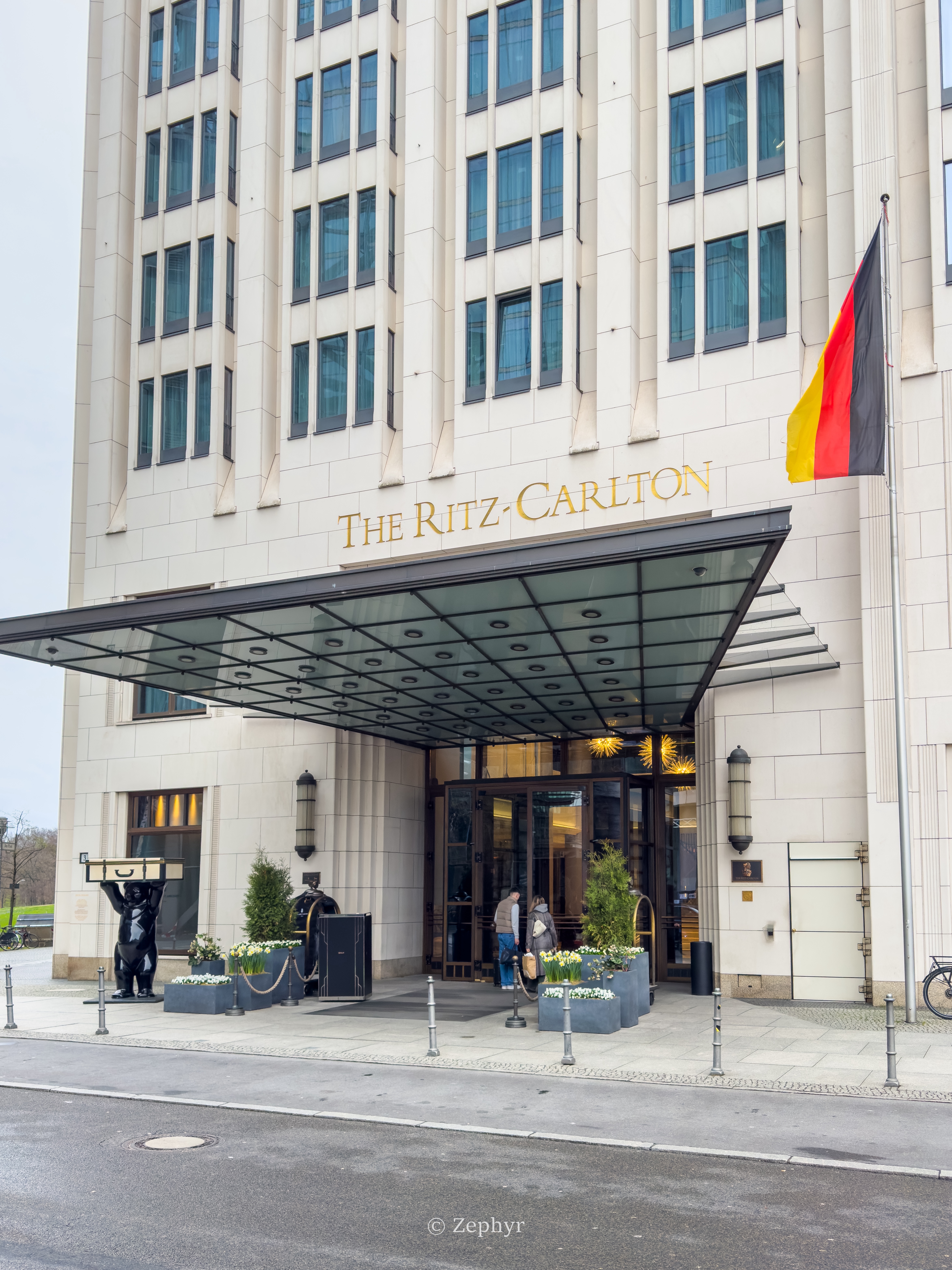 Ӳ ˼ ׷ The Ritz-Carlton, Berlin, Junior Suite