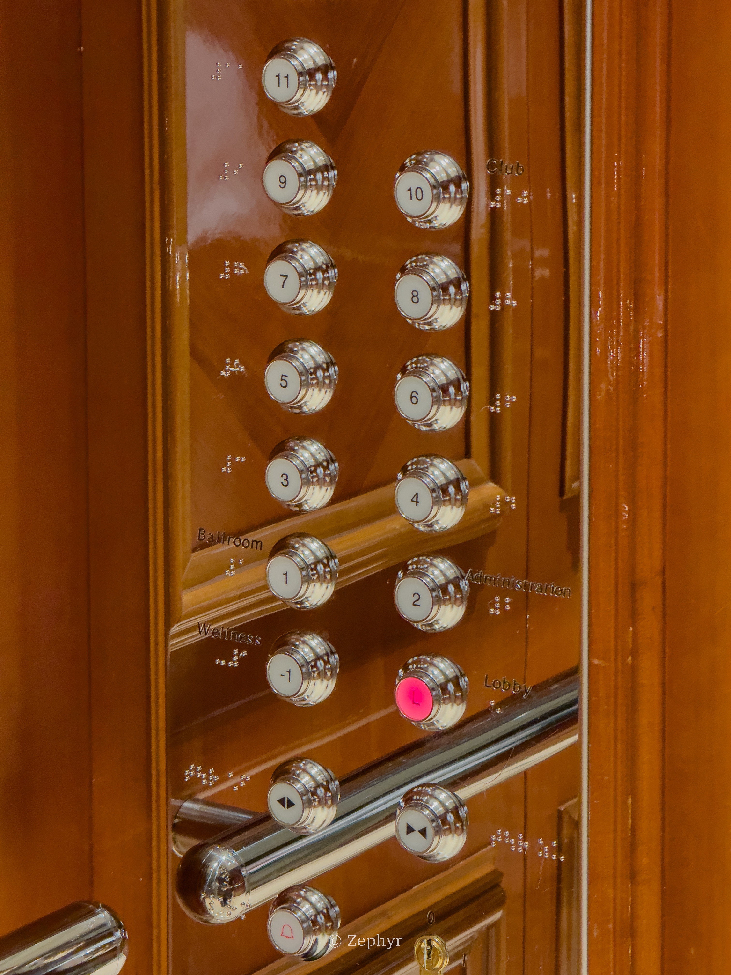 Ӳ ˼ ׷ The Ritz-Carlton, Berlin, Junior Suite