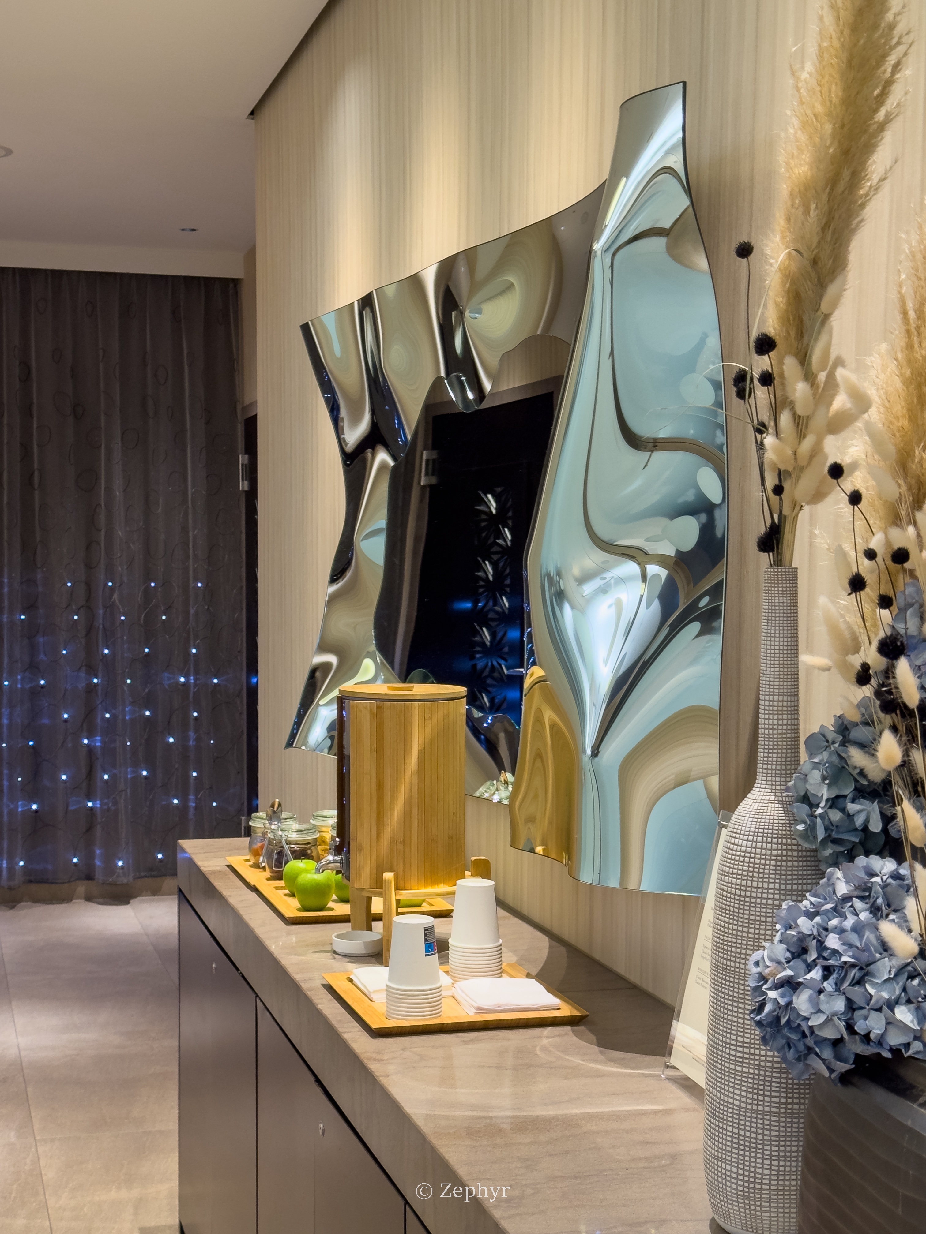 Ӳ ˼ ׷ The Ritz-Carlton, Berlin, Junior Suite