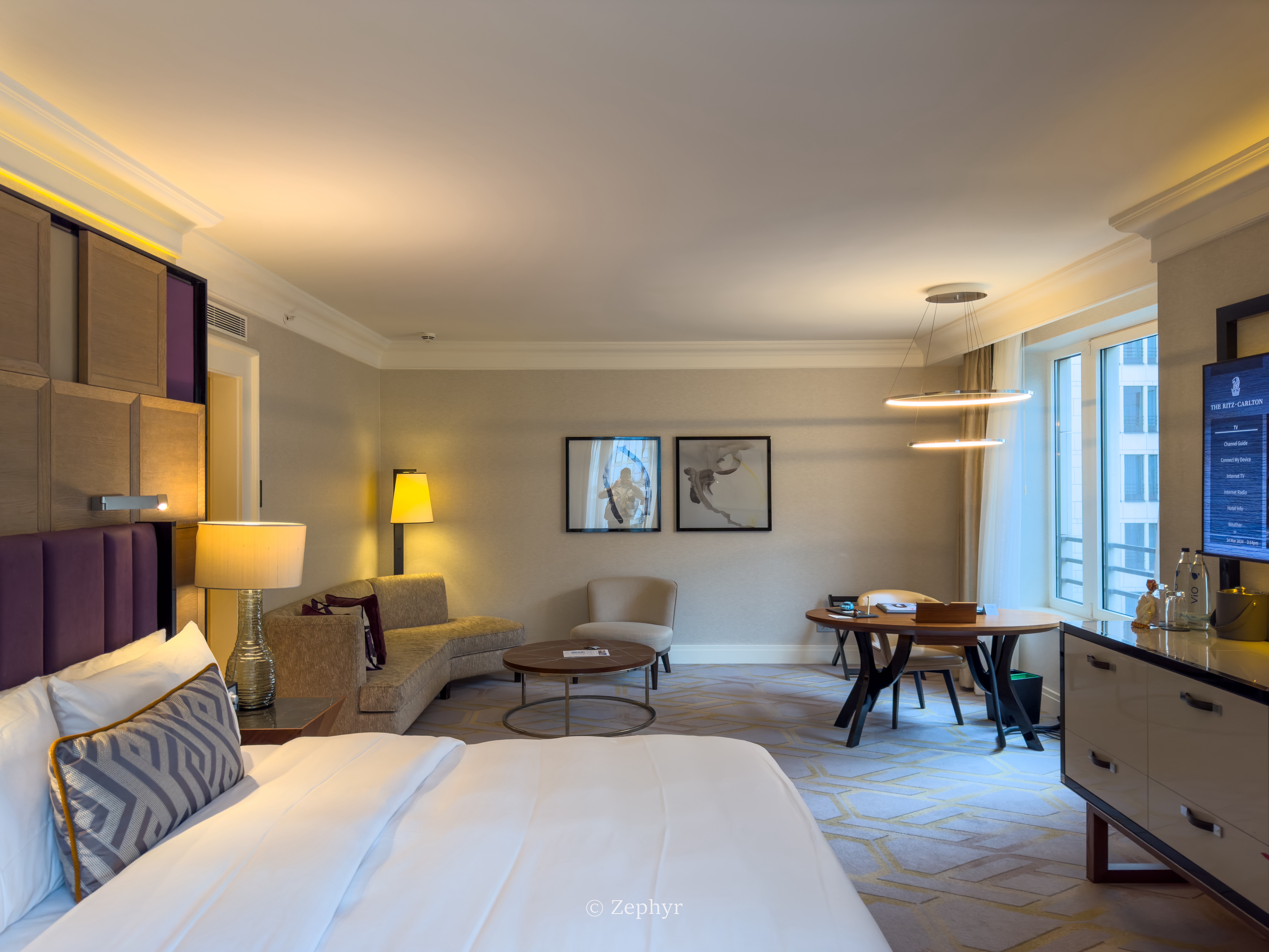 Ӳ ˼ ׷ The Ritz-Carlton, Berlin, Junior Suite