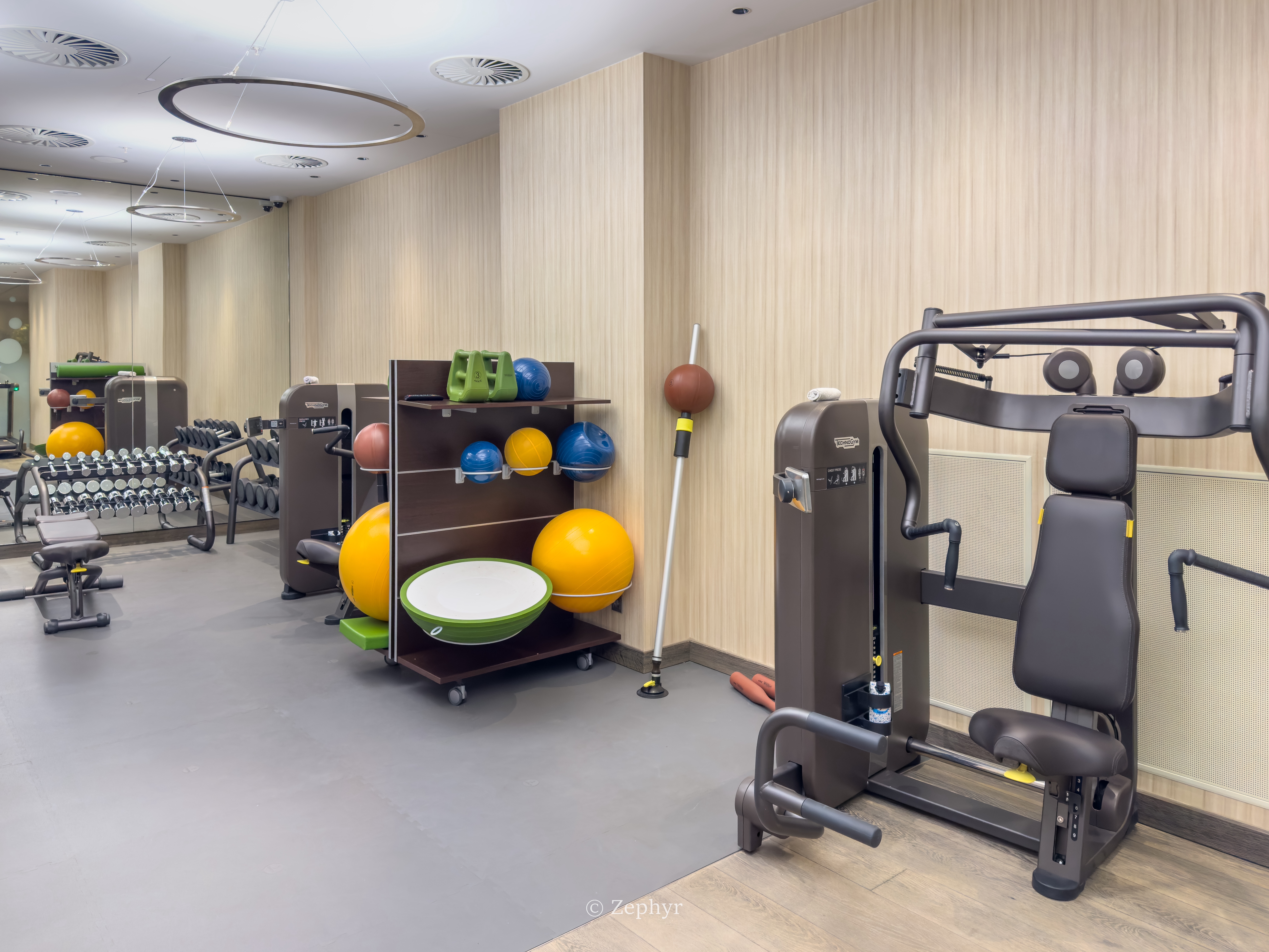 Ӳ ˼ ׷ The Ritz-Carlton, Berlin, Junior Suite