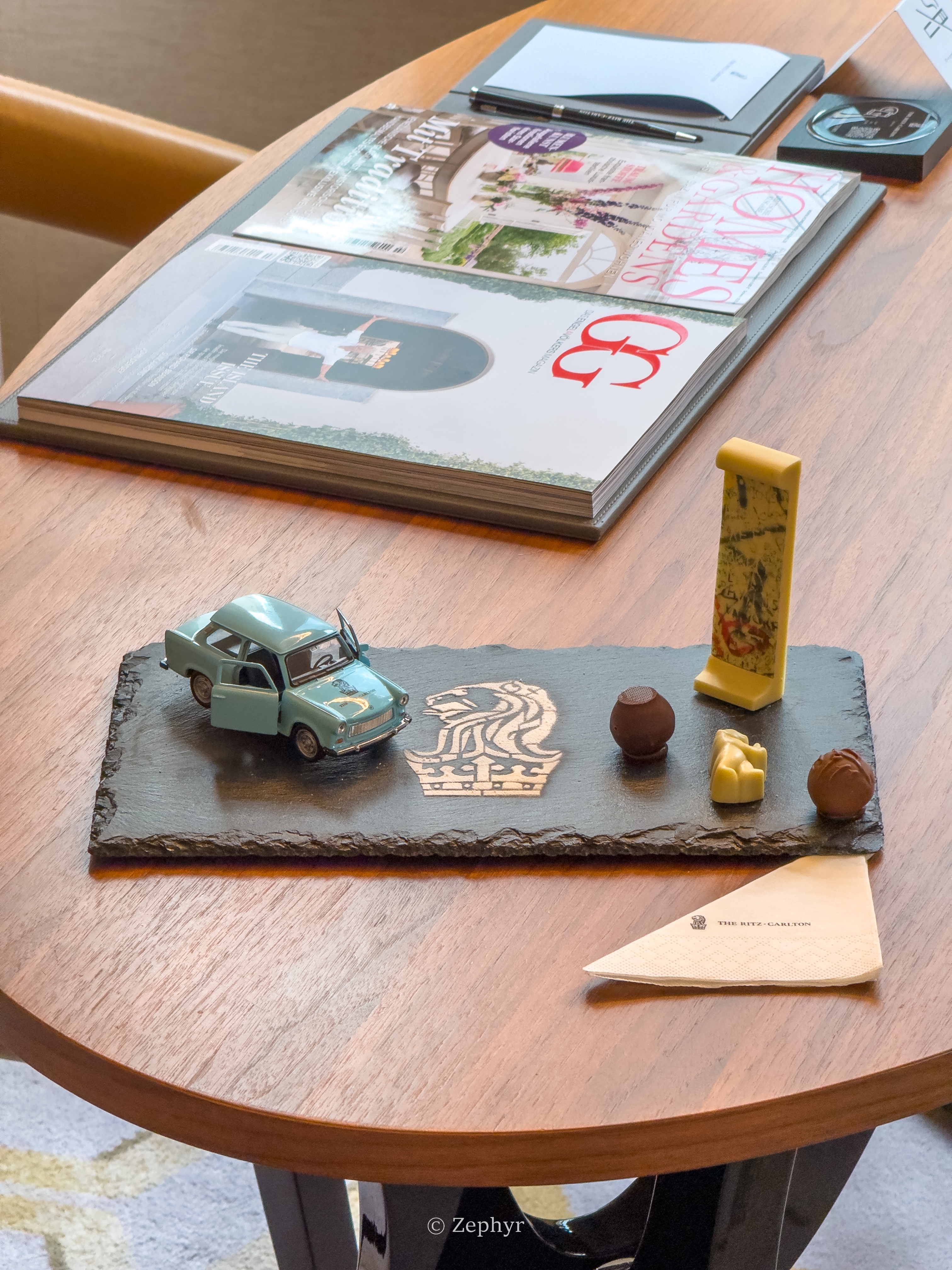 Ӳ ˼ ׷ The Ritz-Carlton, Berlin, Junior Suite