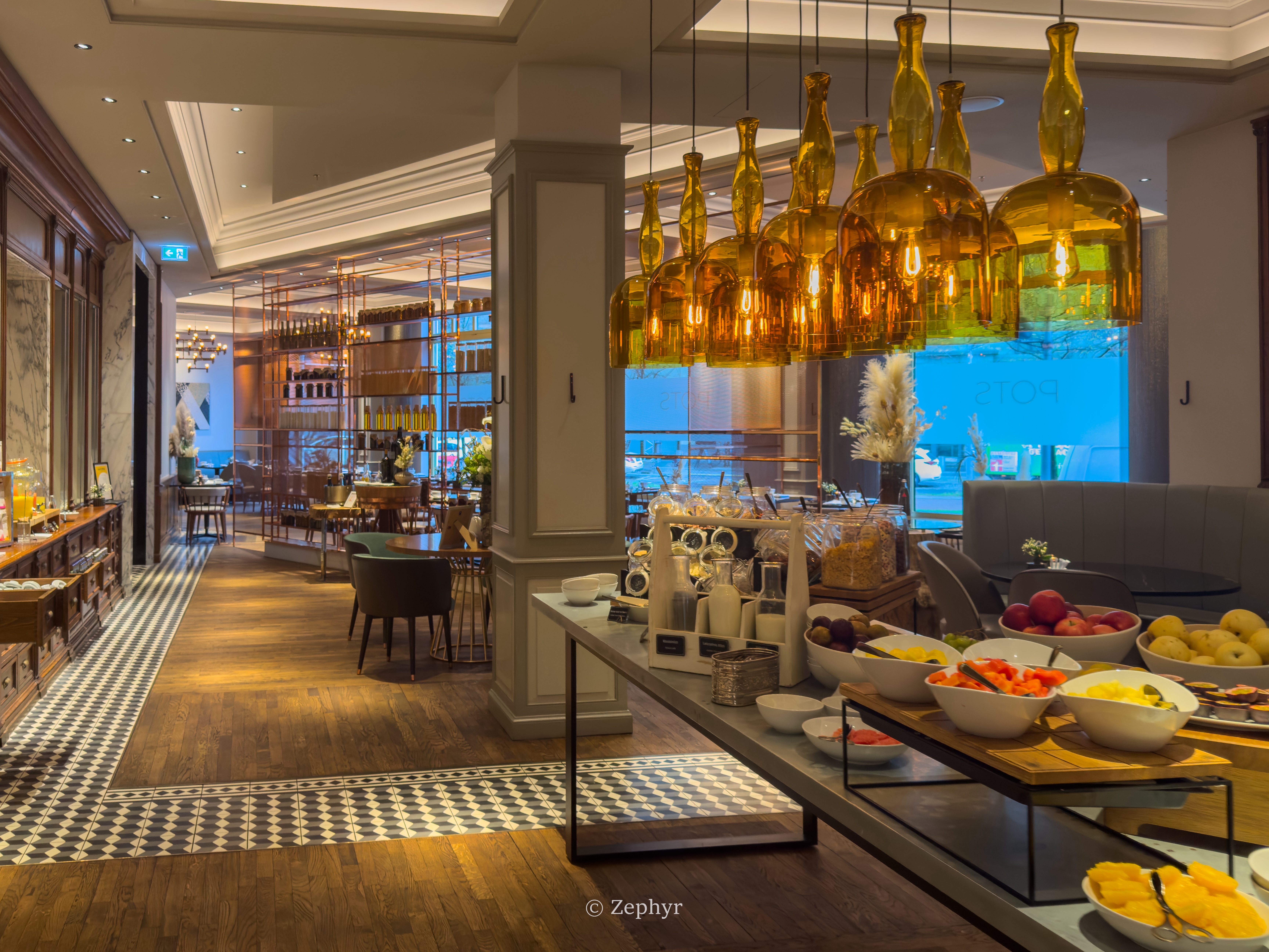 Ӳ ˼ ׷ The Ritz-Carlton, Berlin, Junior Suite