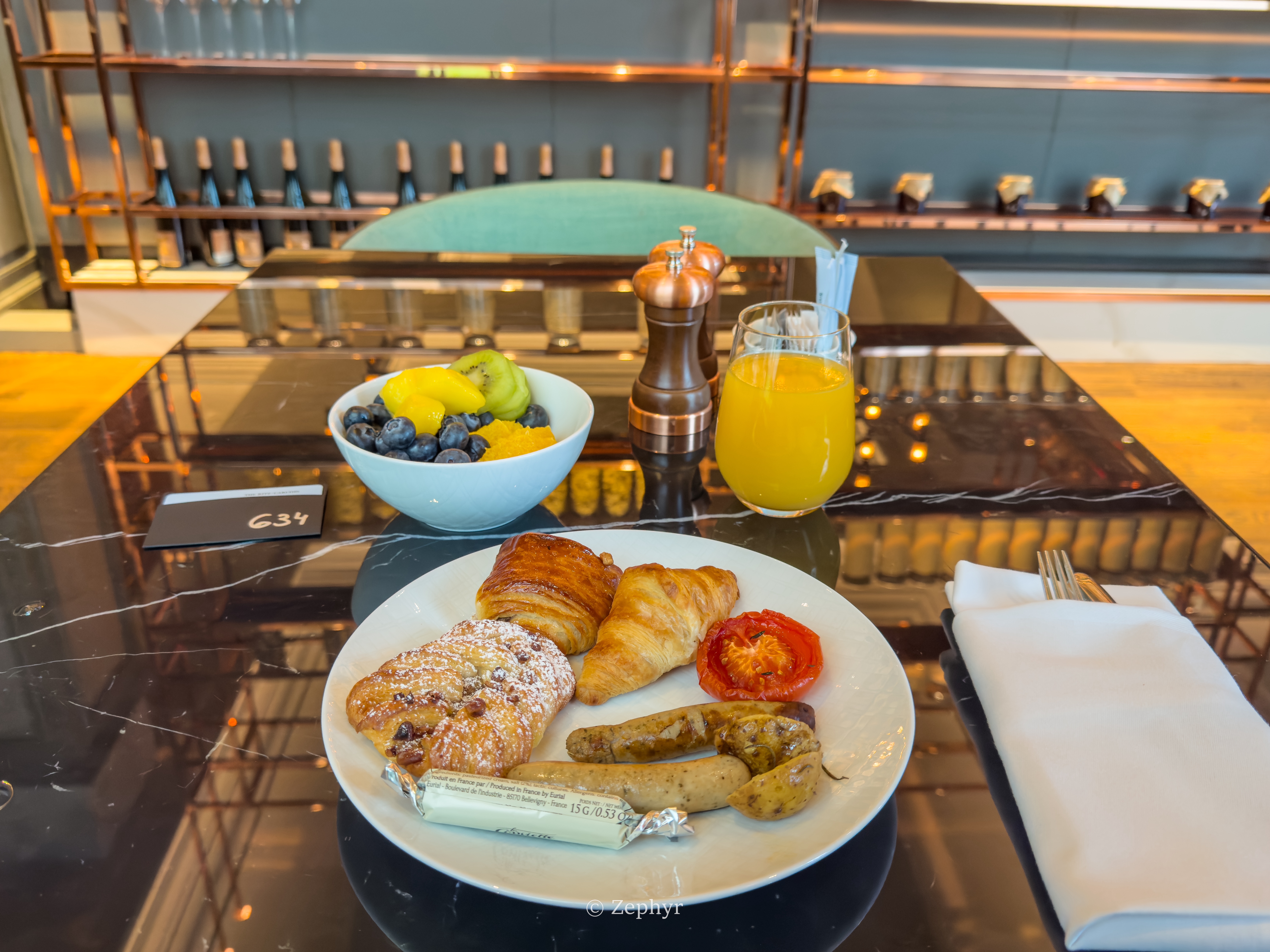 Ӳ ˼ ׷ The Ritz-Carlton, Berlin, Junior Suite
