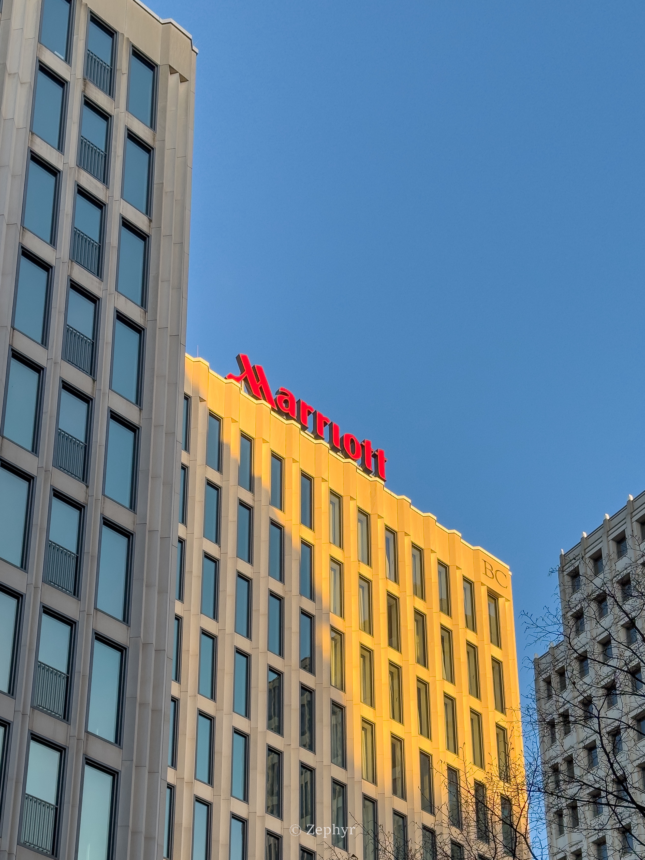 Լ۱֮Ƶ ȫ  ׷ Berlin Marriott Hotel