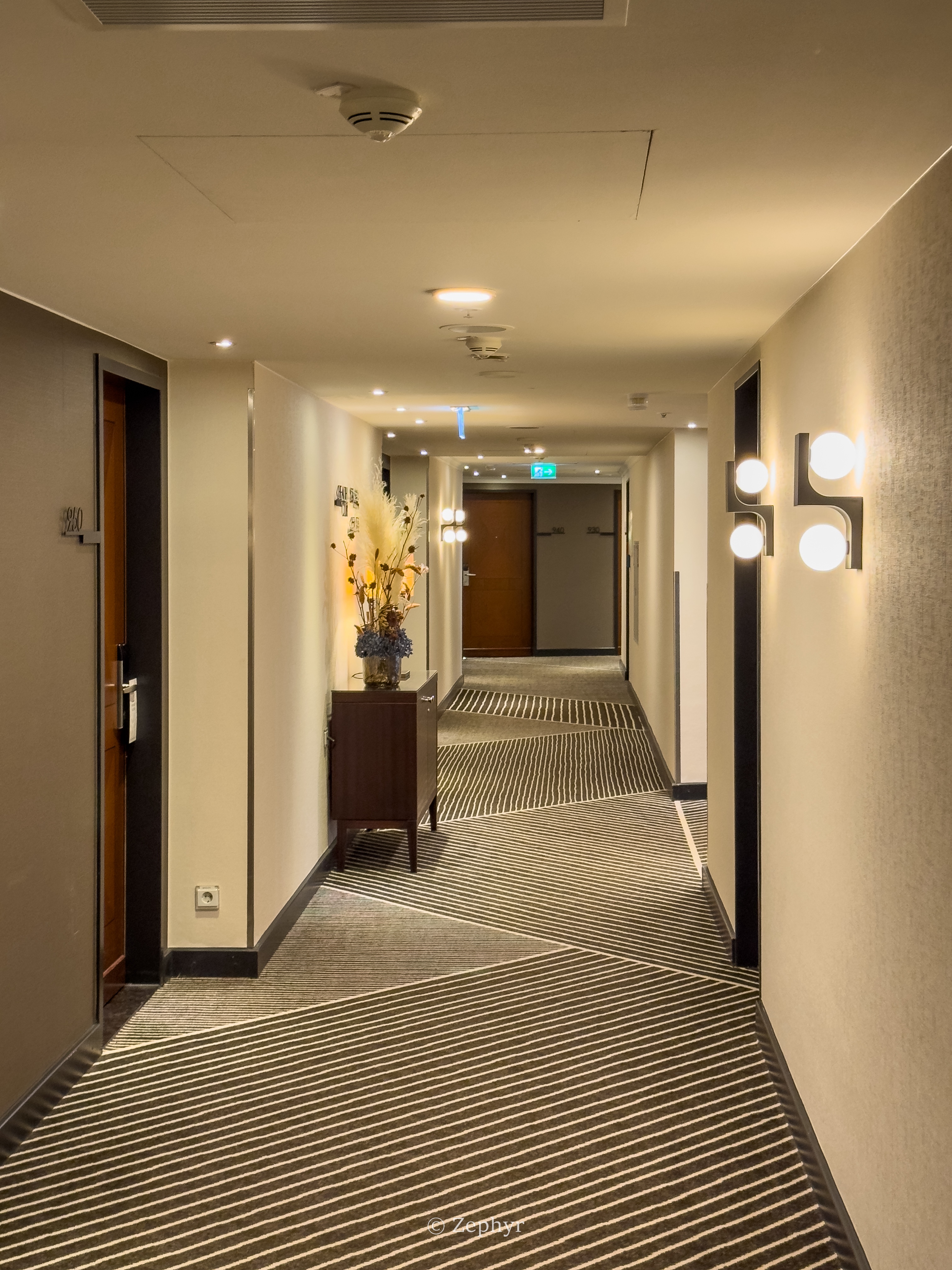 Լ۱֮Ƶ ȫ  ׷ Berlin Marriott Hotel