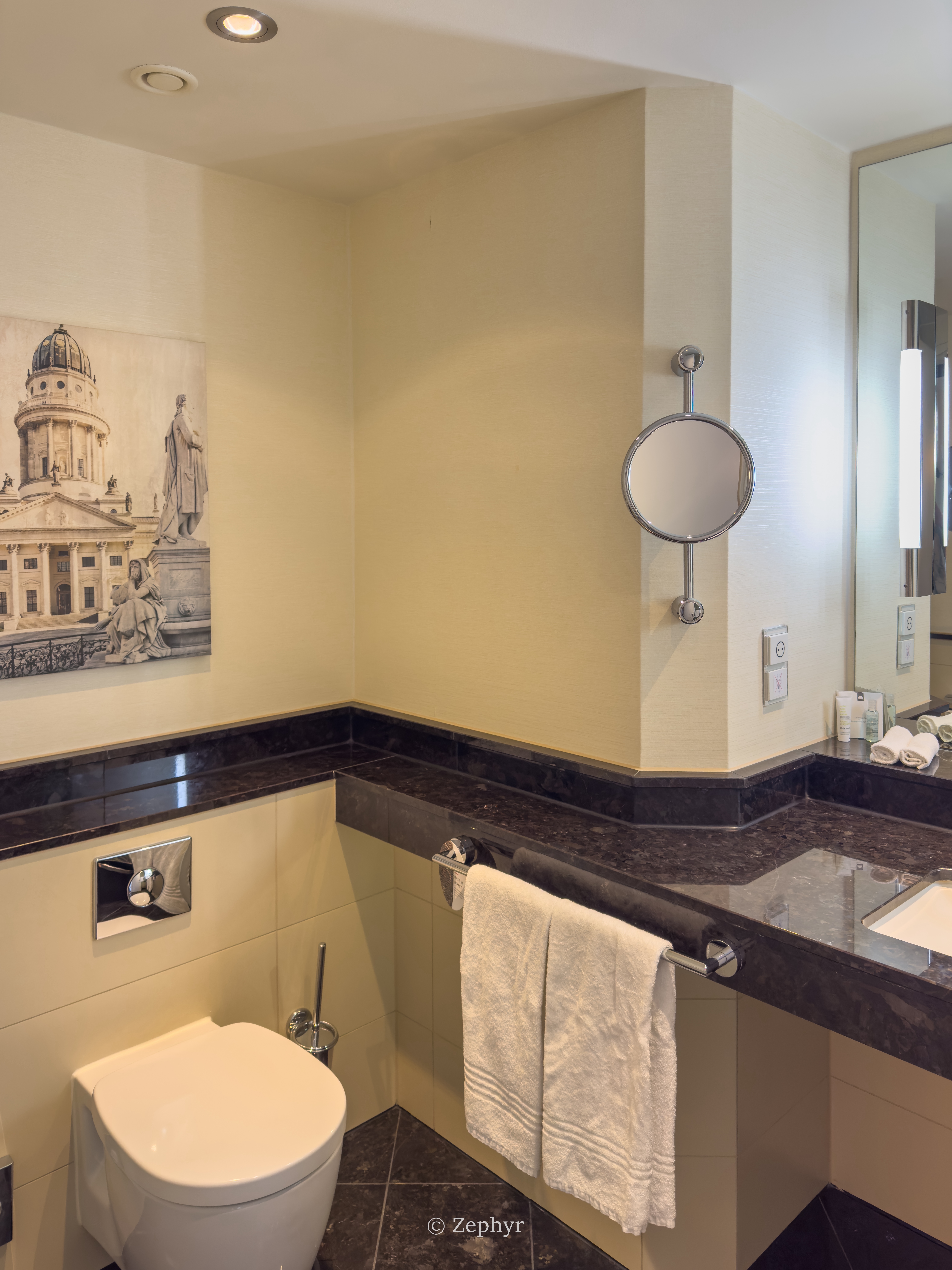 Լ۱֮Ƶ ȫ  ׷ Berlin Marriott Hotel