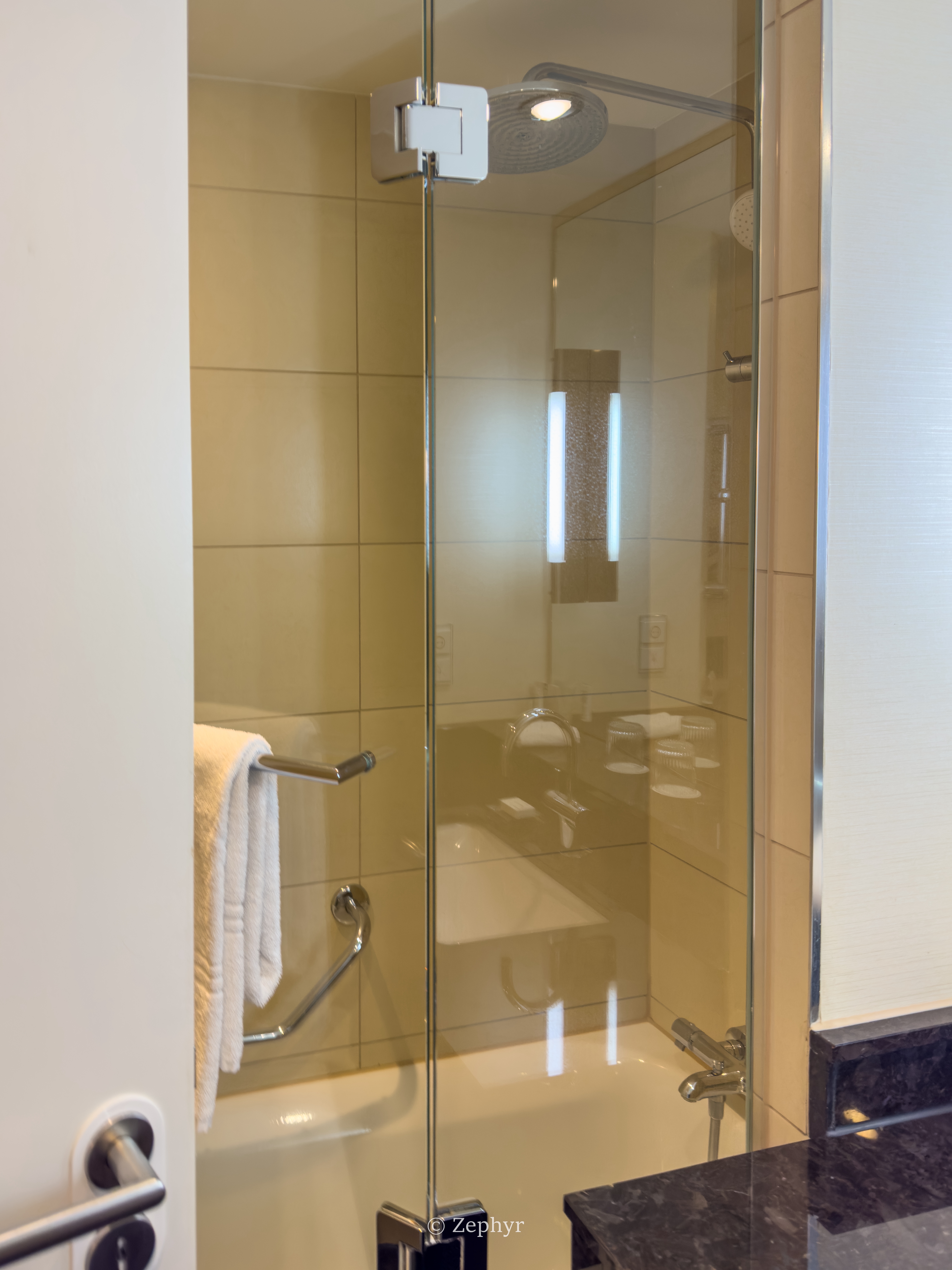 Լ۱֮Ƶ ȫ  ׷ Berlin Marriott Hotel