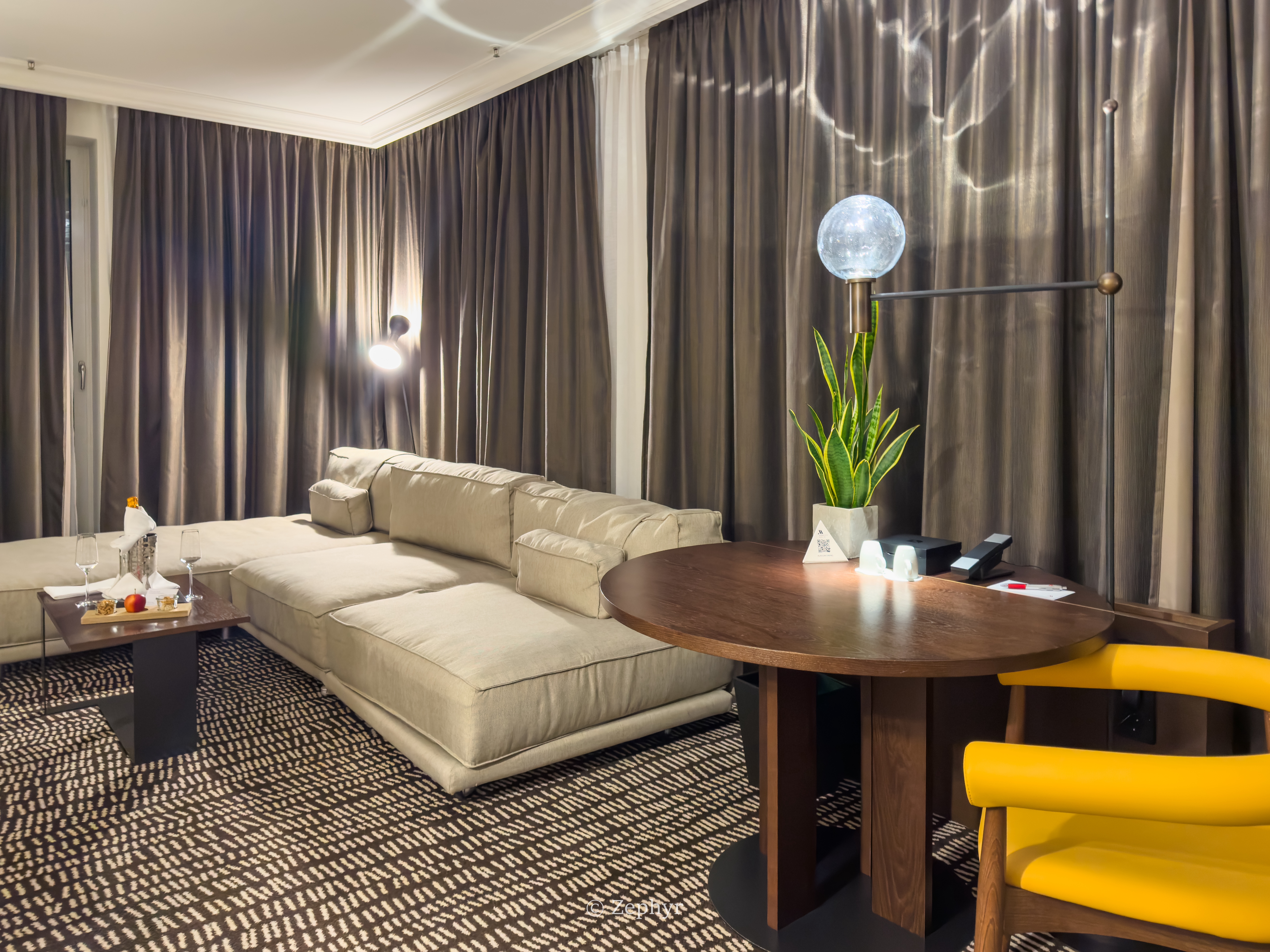 Լ۱֮Ƶ ȫ  ׷ Berlin Marriott Hotel