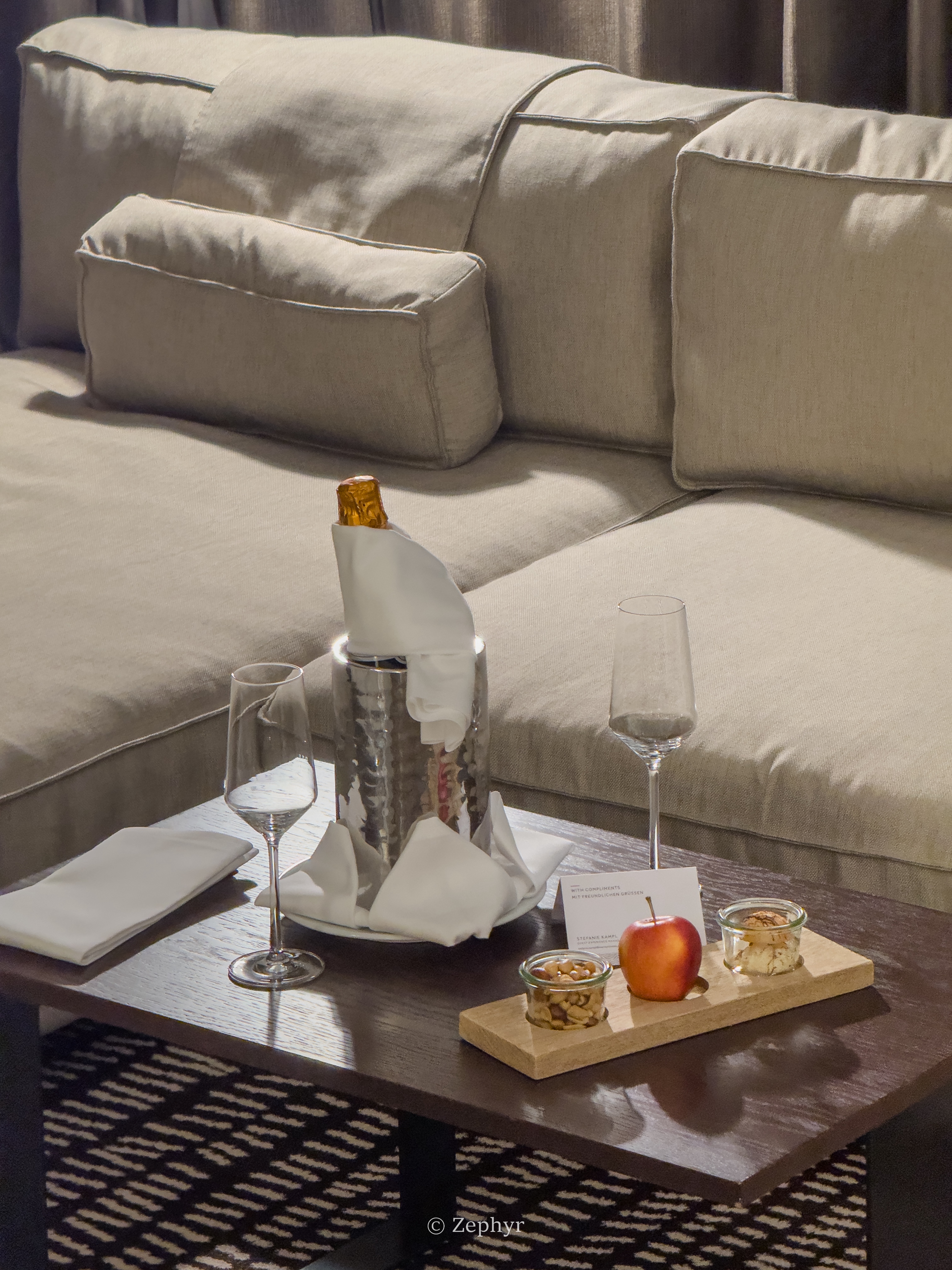 Լ۱֮Ƶ ȫ  ׷ Berlin Marriott Hotel