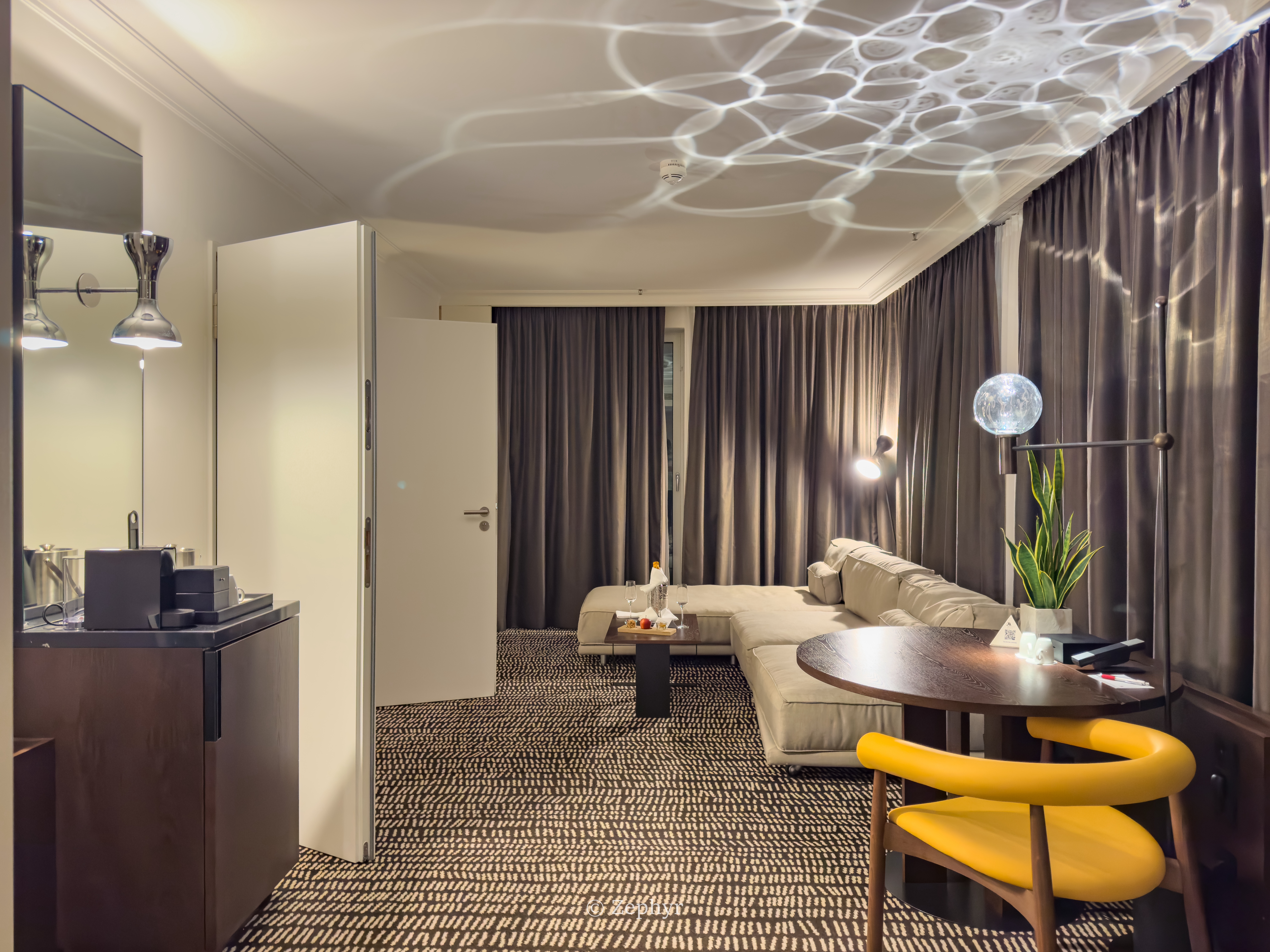 Լ۱֮Ƶ ȫ  ׷ Berlin Marriott Hotel