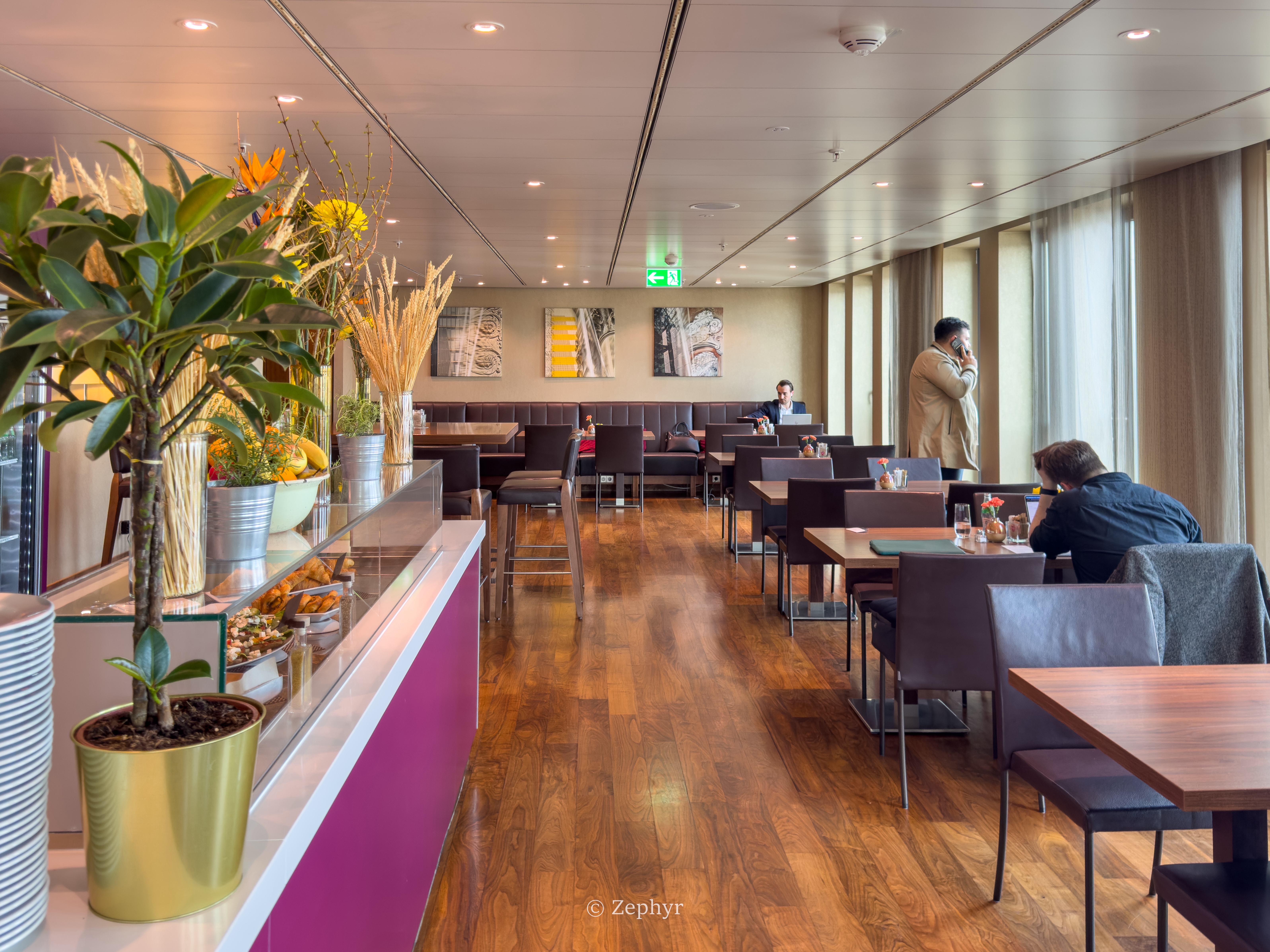 Լ۱֮Ƶ ȫ  ׷ Berlin Marriott Hotel