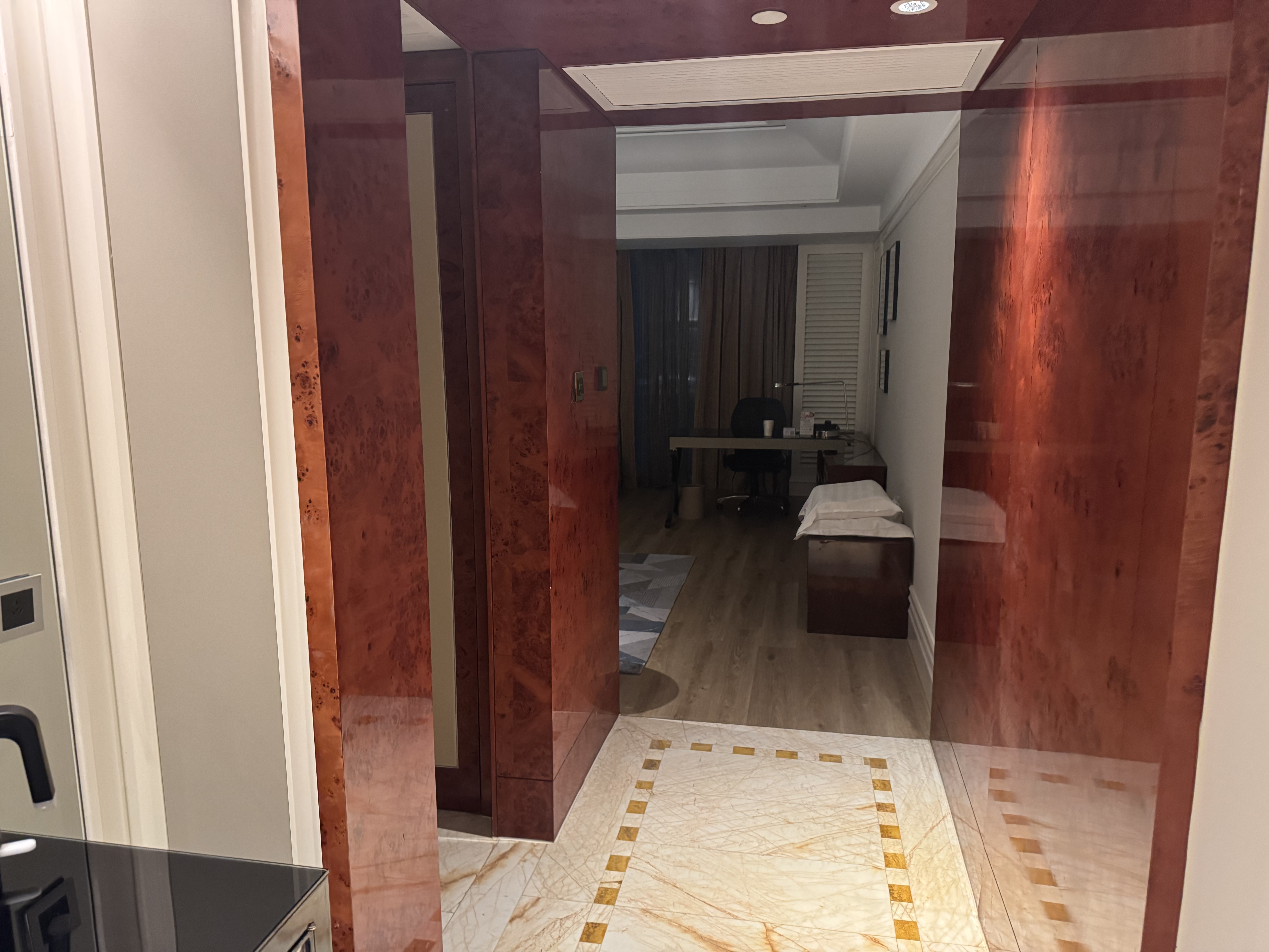 ϺֶϲǾƵ  Sheraton Shanghai Pudong Riverside
