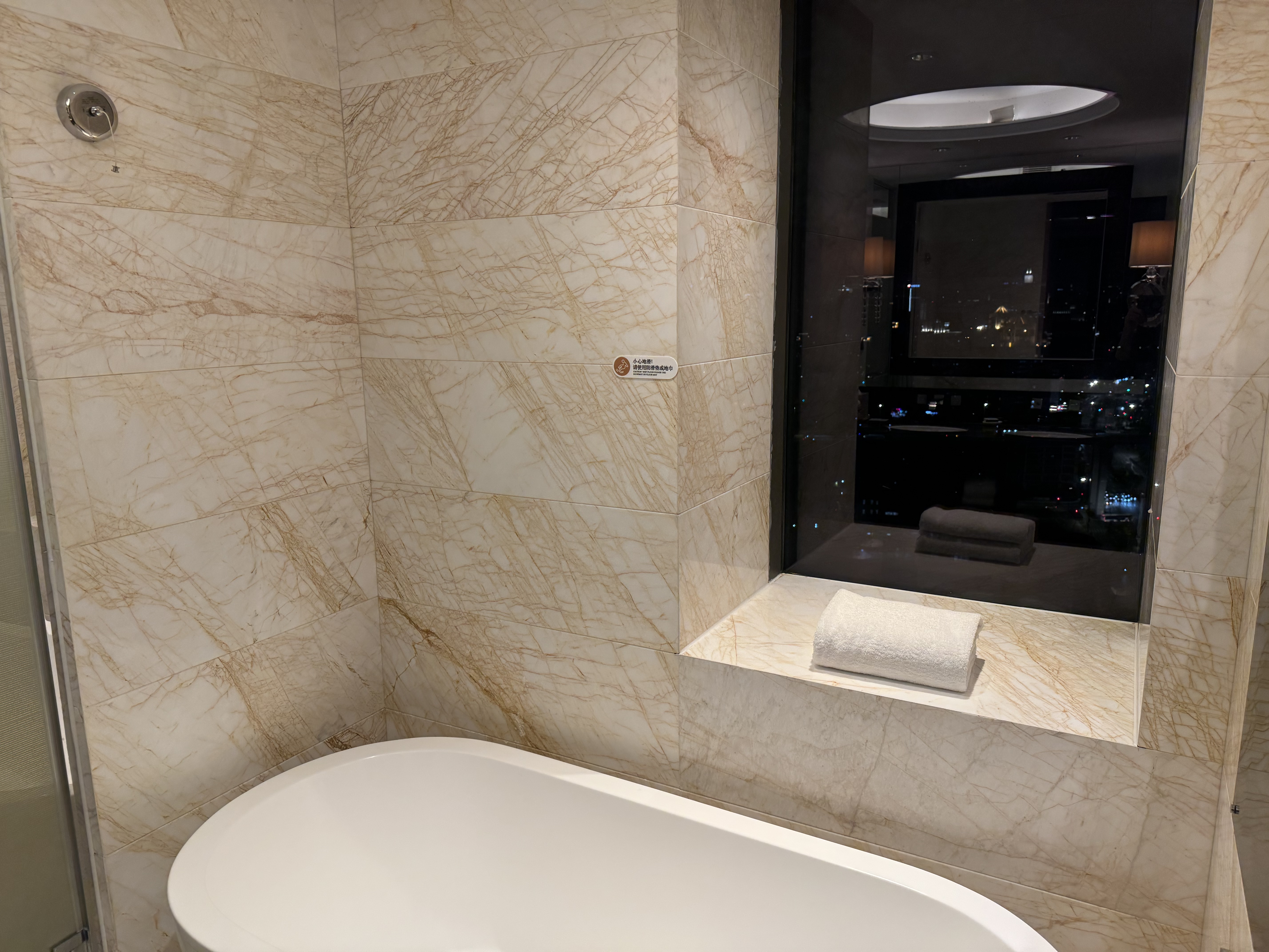 ϺֶϲǾƵ  Sheraton Shanghai Pudong Riverside